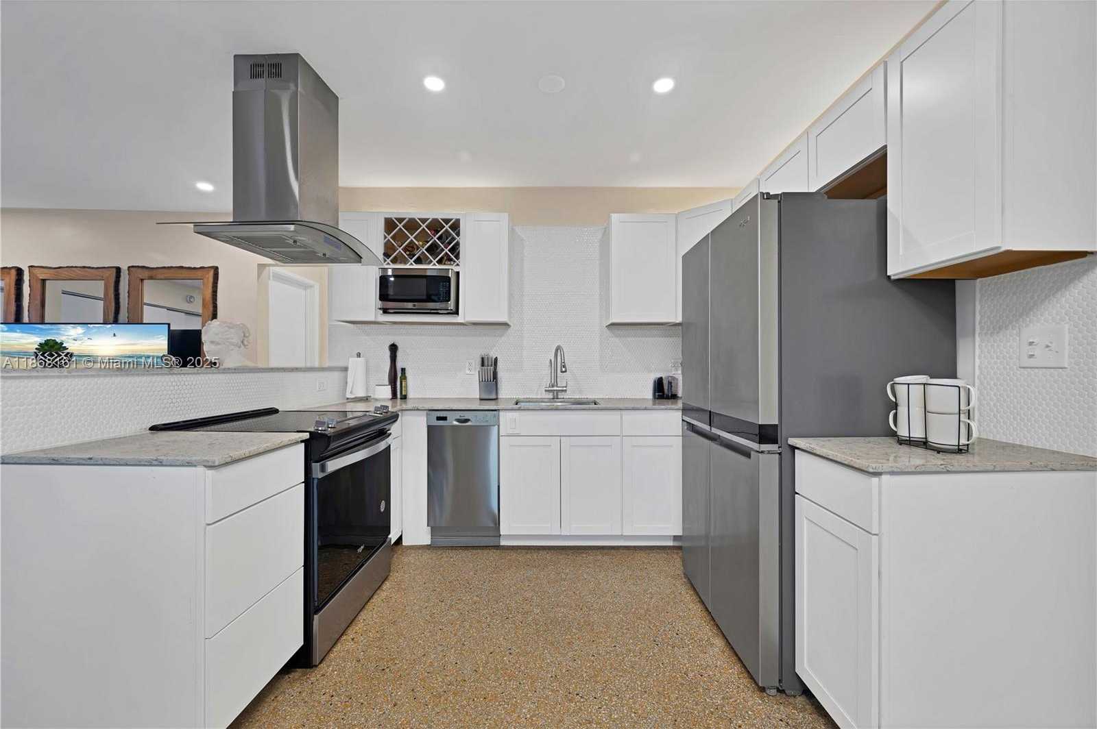 Small Image of 2615 LIBERTY ST, Hollywood Number 12