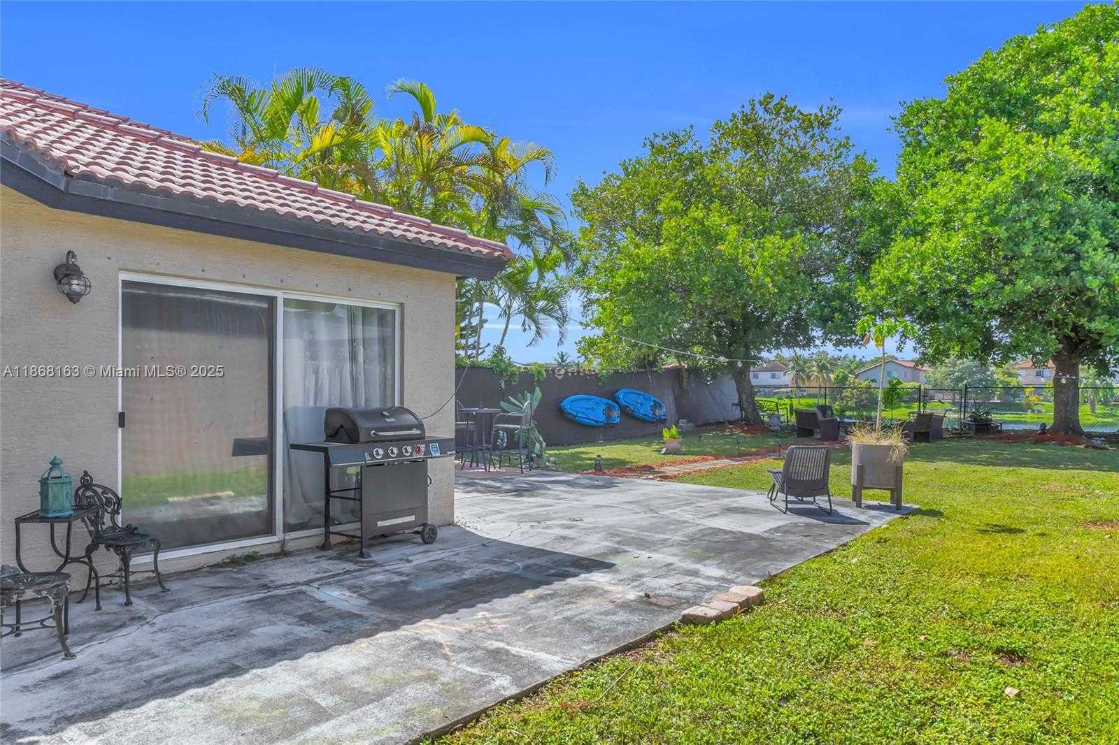 Small Image of 12160 SOUTH WEST 135TH TER, Miami Number 28