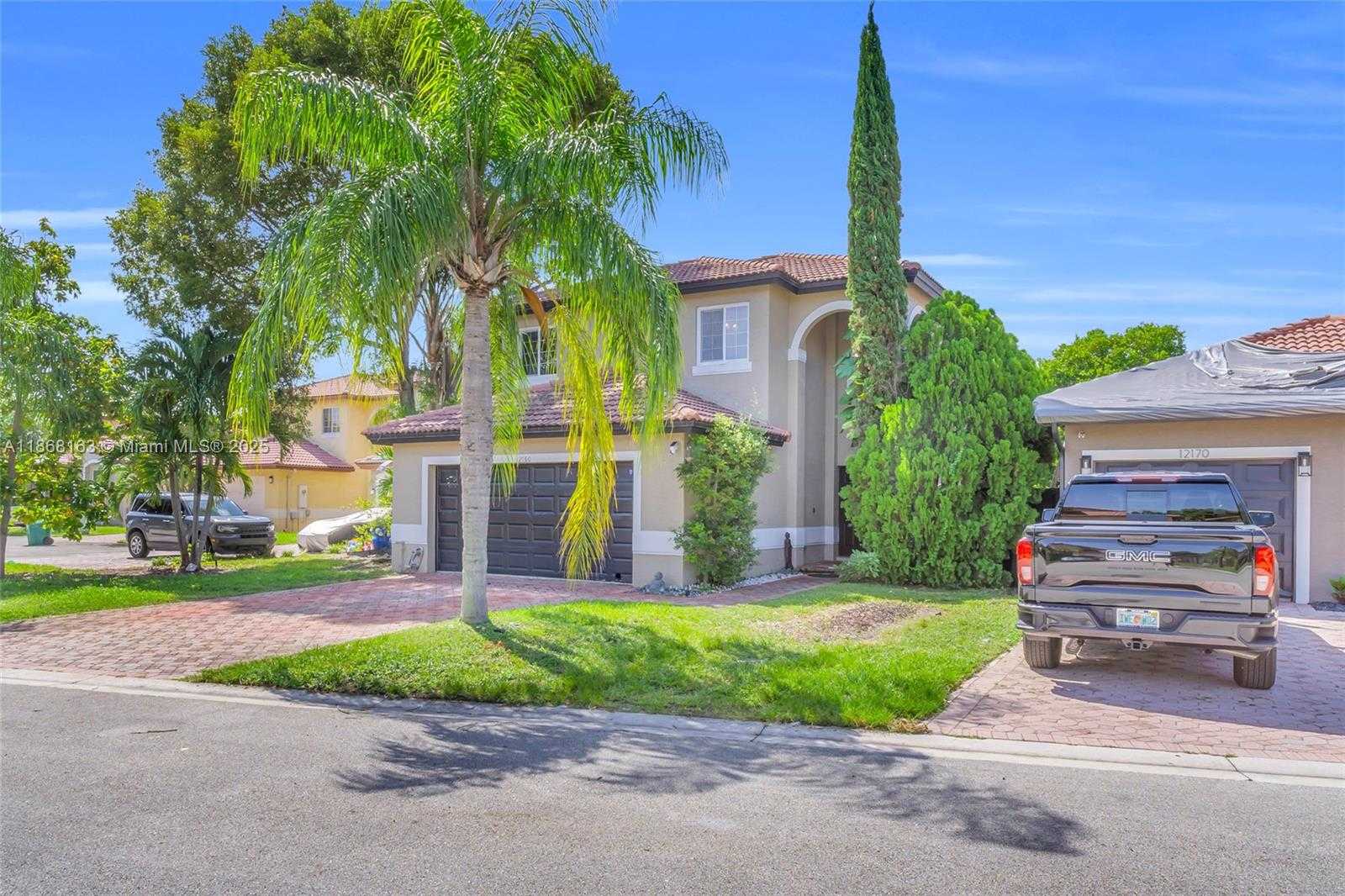 Small Image of 12160 SOUTH WEST 135TH TER, Miami Number 42