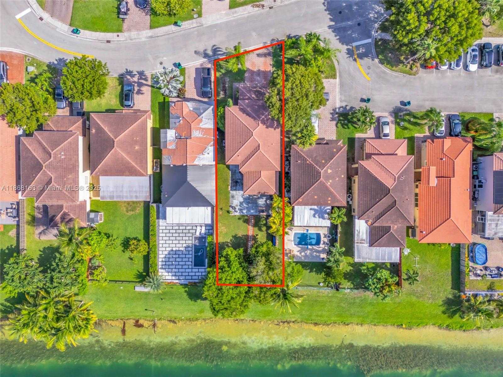 Small Image of 12160 SOUTH WEST 135TH TER, Miami Number 46