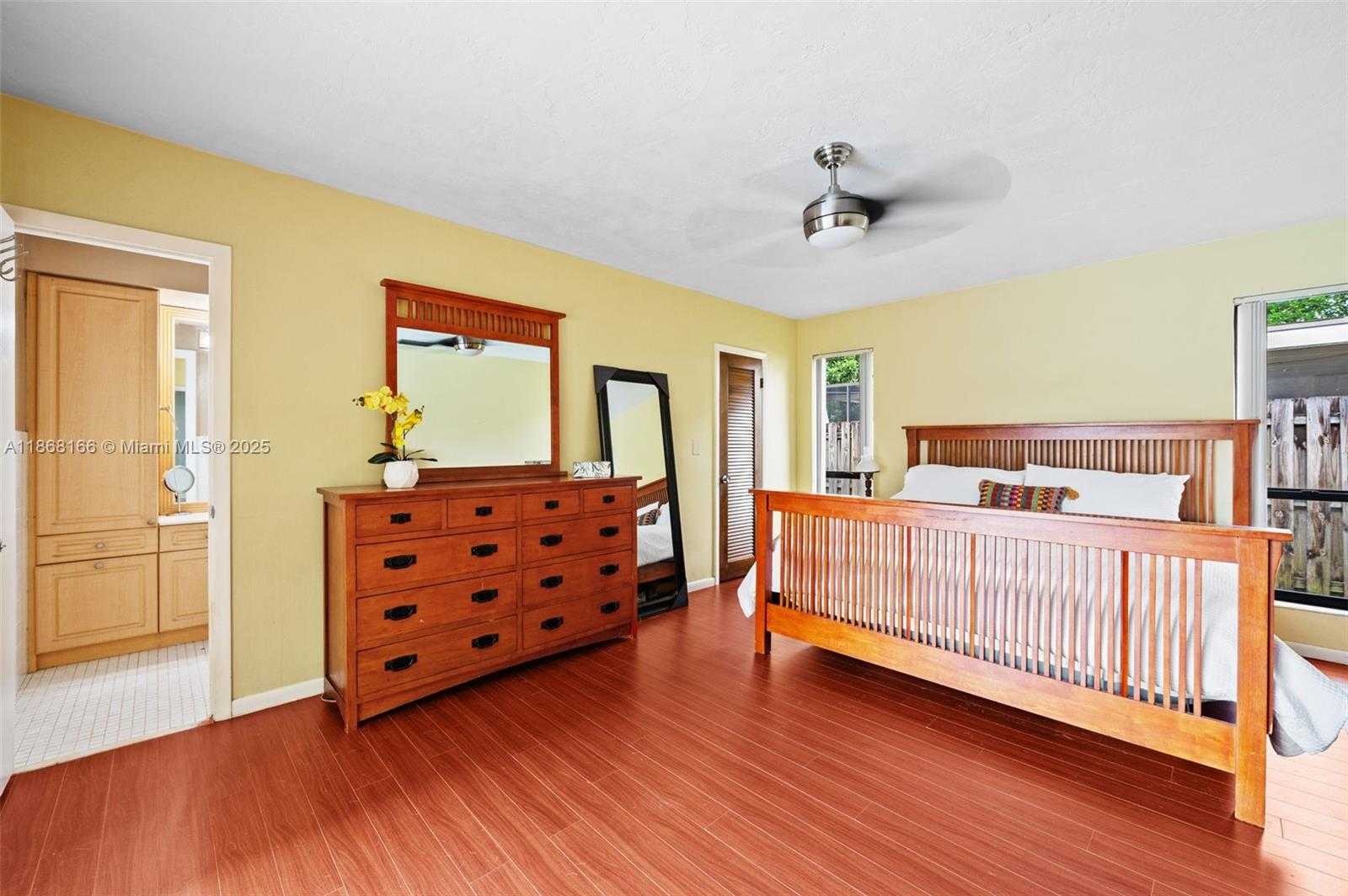 Small Image of 11911 NORTH WEST 14TH CT, Pembroke Pines Number 10
