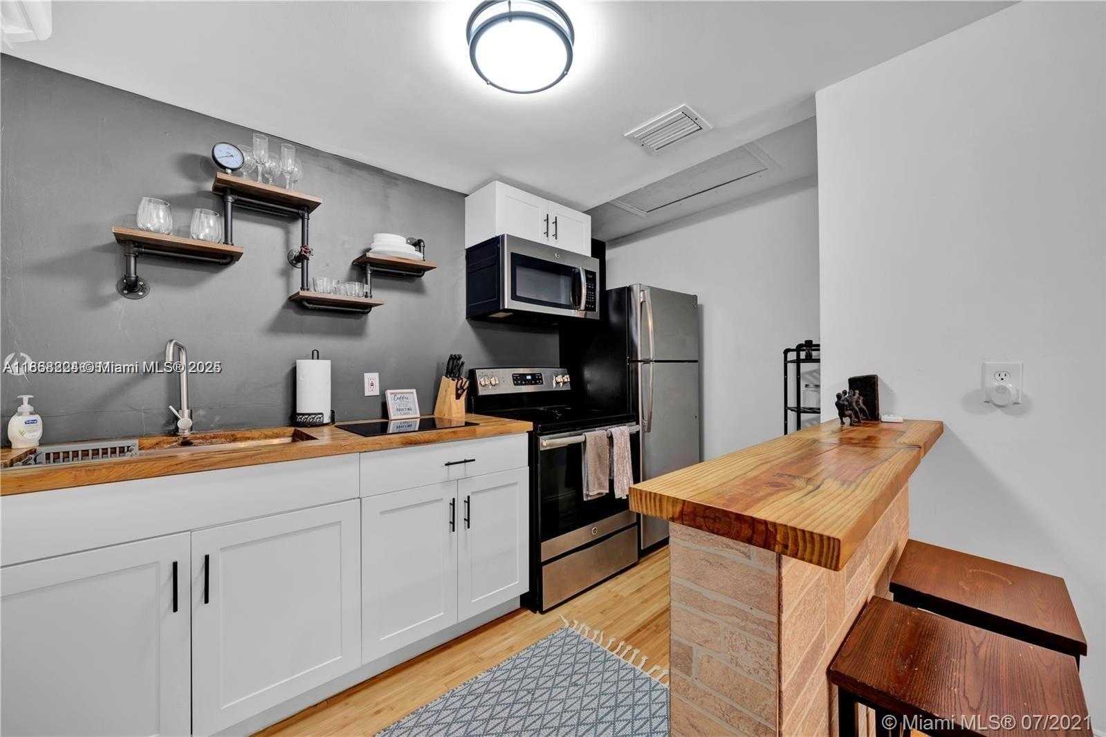 Small Image of 2614 MONROE ST, Hollywood Number 18