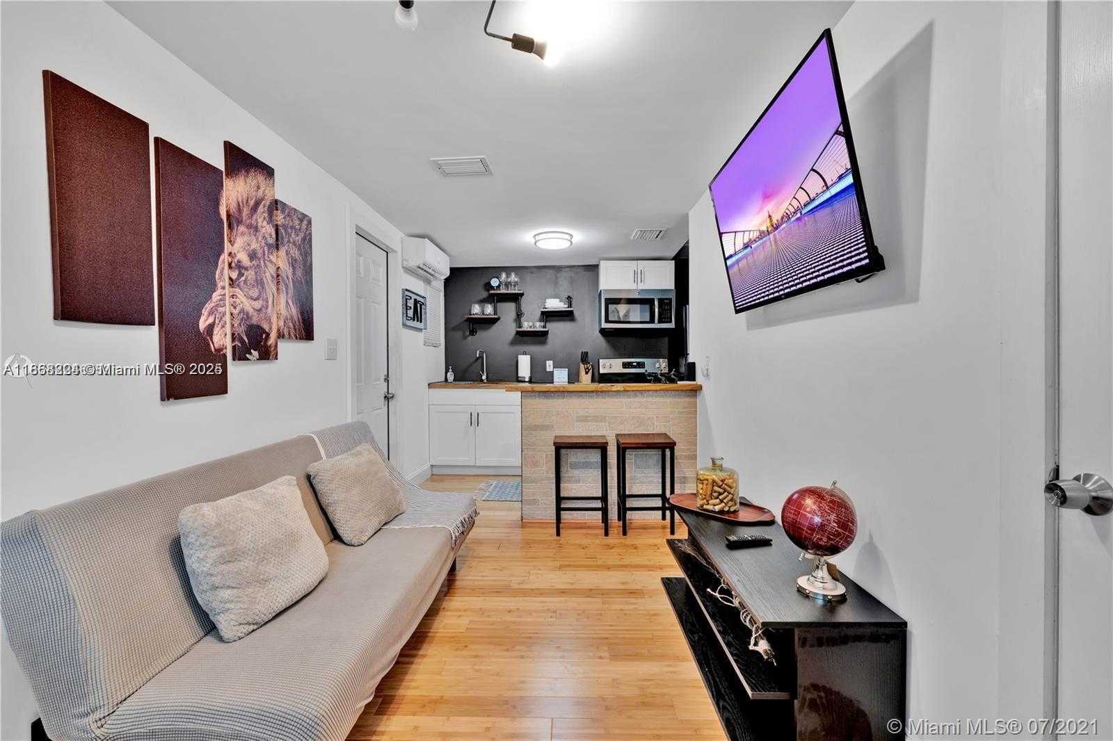 Small Image of 2614 MONROE ST, Hollywood Number 19