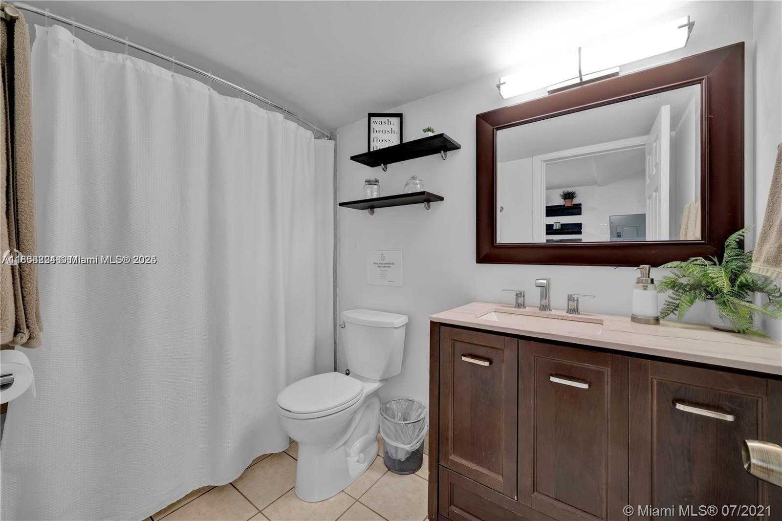 Small Image of 2614 MONROE ST, Hollywood Number 23
