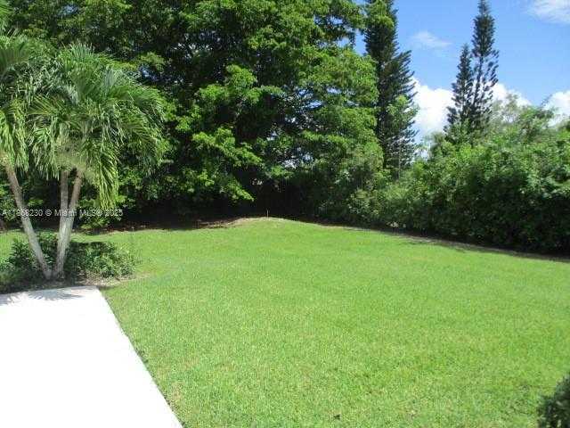 Small Image of 1599 NORTH WEST 19TH ST, Homestead Number 10