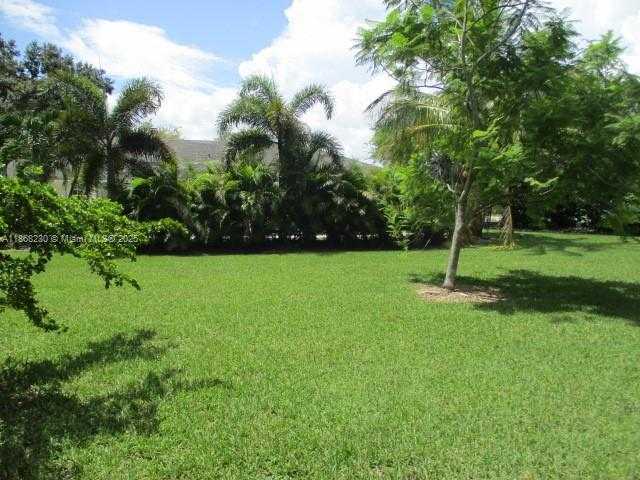 Small Image of 1599 NORTH WEST 19TH ST, Homestead Number 13