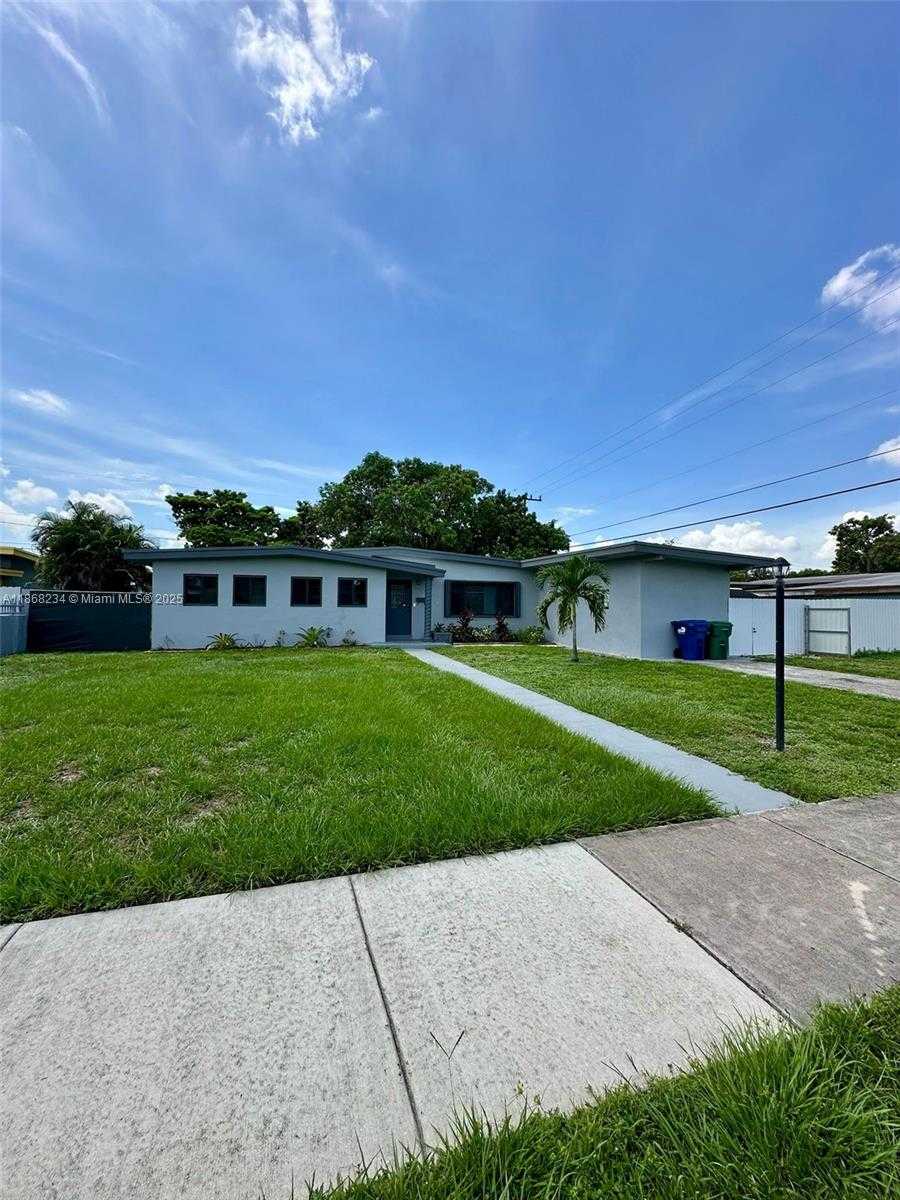 Small Image of 860 NORTH WEST 171ST ST, Miami Gardens Number 2