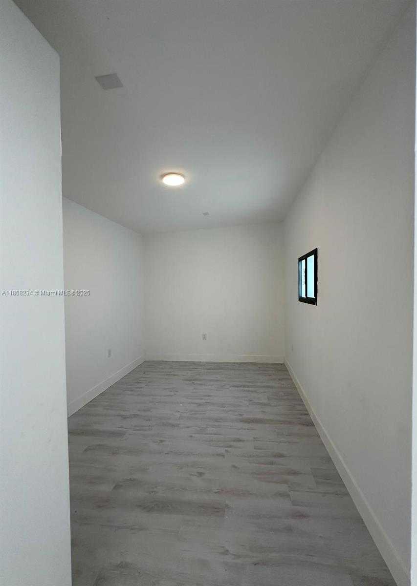 Small Image of 860 NORTH WEST 171ST ST, Miami Gardens Number 25