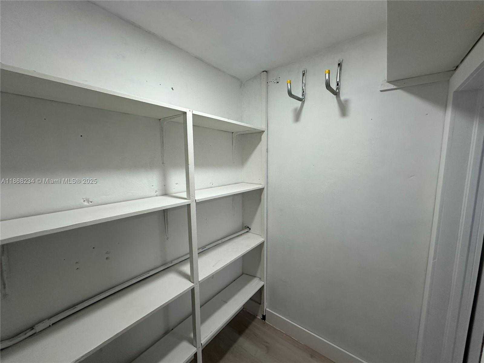Small Image of 860 NORTH WEST 171ST ST, Miami Gardens Number 9