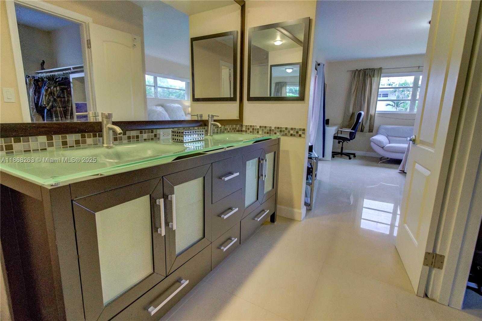 Small Image of 1210 NORTH EAST 83RD ST, Miami Number 23