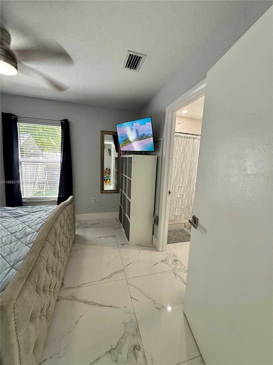 Small Image of 12971 SOUTH WEST 244TH ST, Homestead Number 18