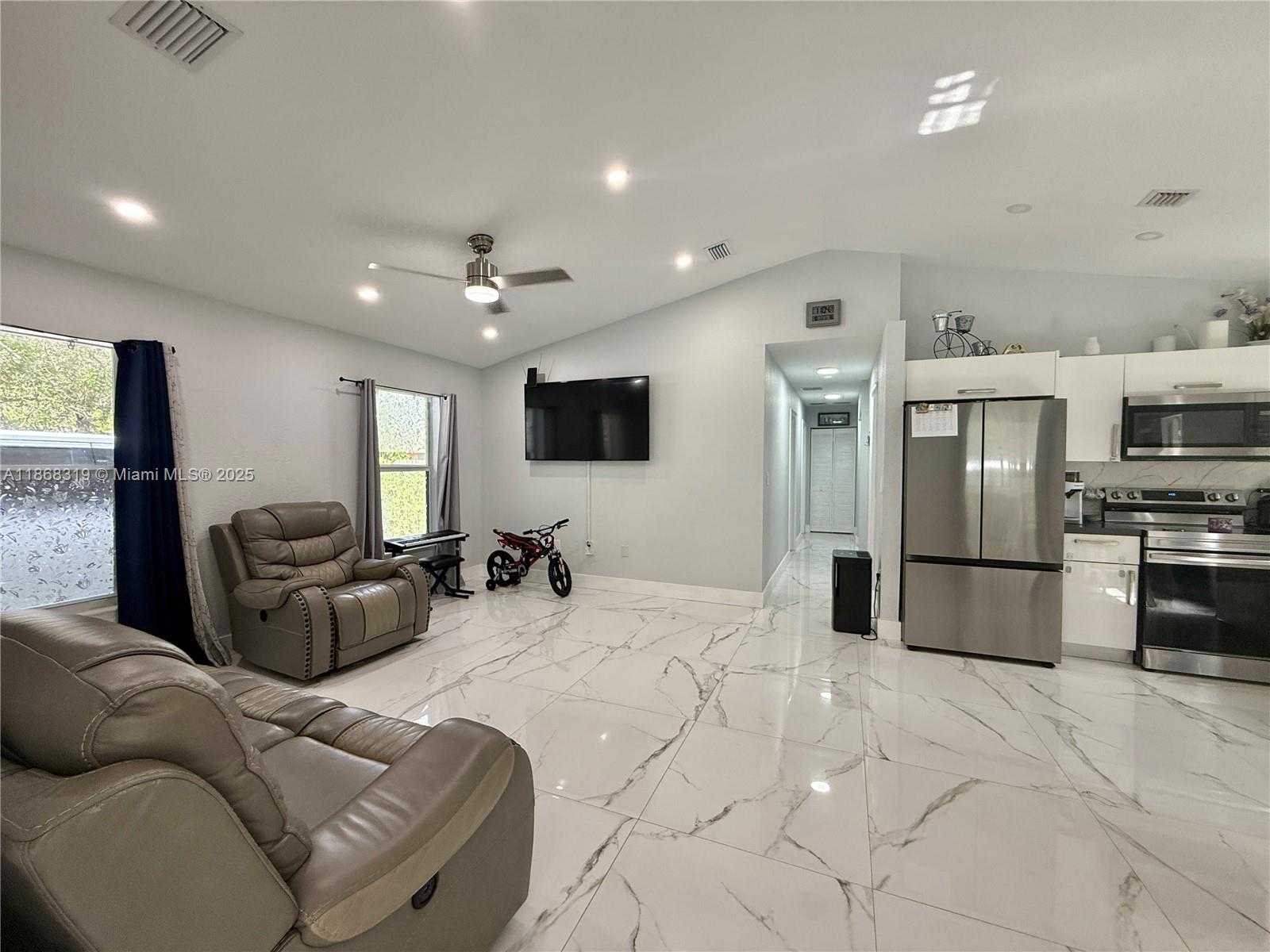 Small Image of 12971 SOUTH WEST 244TH ST, Homestead Number 5