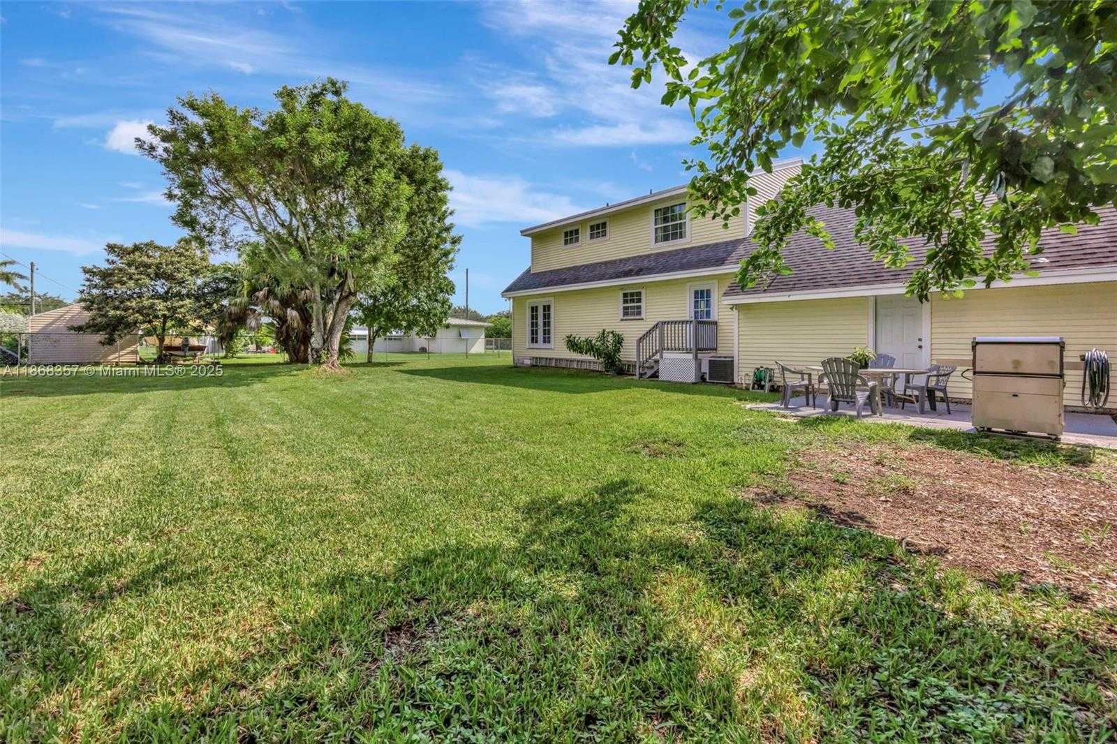 Small Image of 32090 SOUTH WEST 195TH AVE, Homestead Number 4