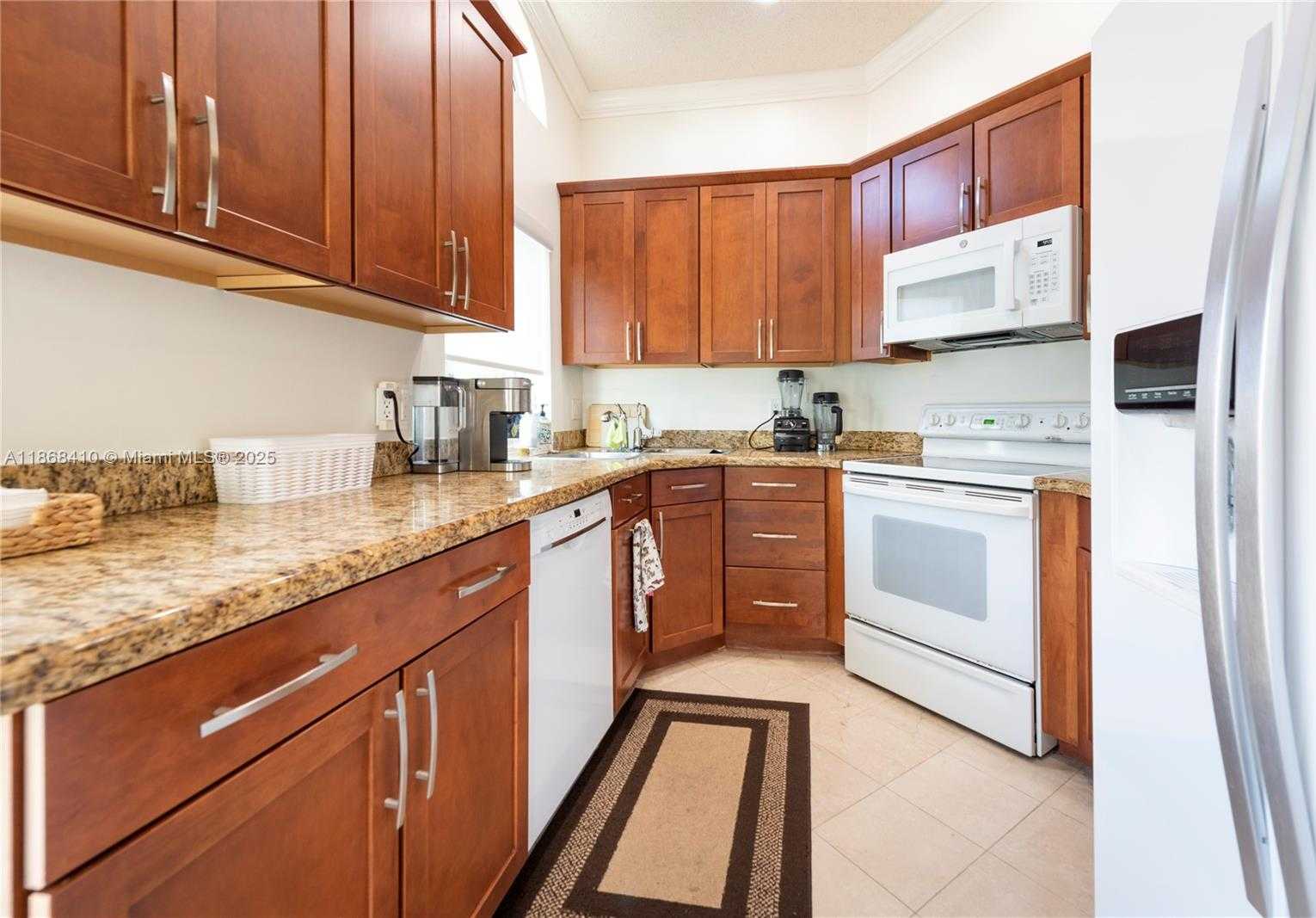 Small Image of 1426 SEAGRAPE CIR, Weston Number 11
