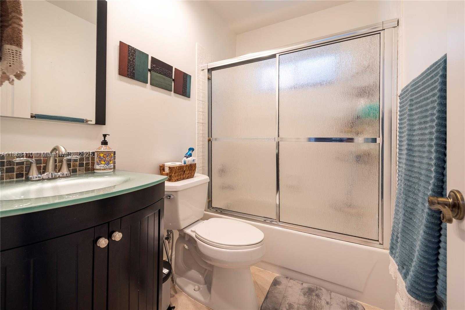 Small Image of 1426 SEAGRAPE CIR, Weston Number 22