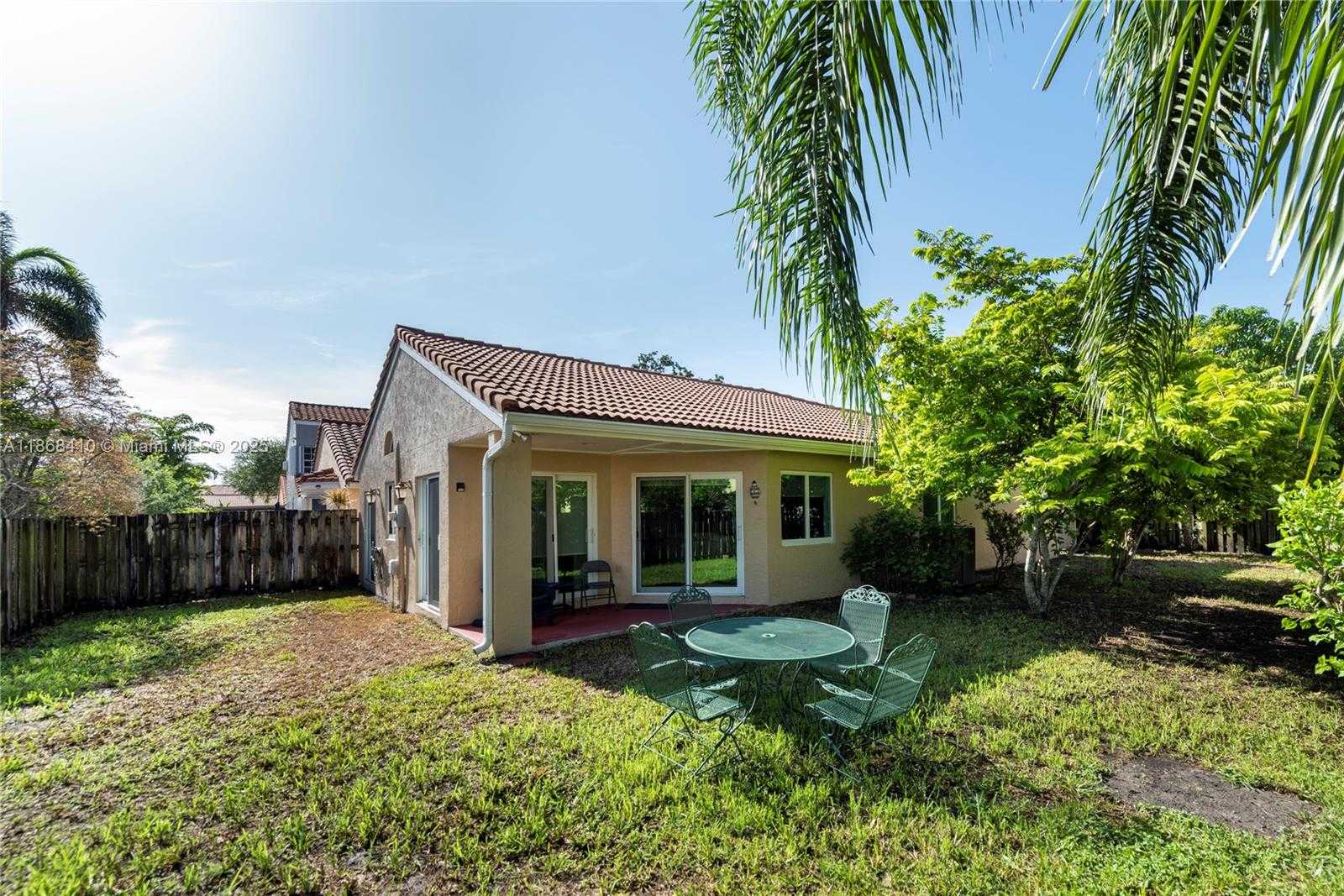 Small Image of 1426 SEAGRAPE CIR, Weston Number 27