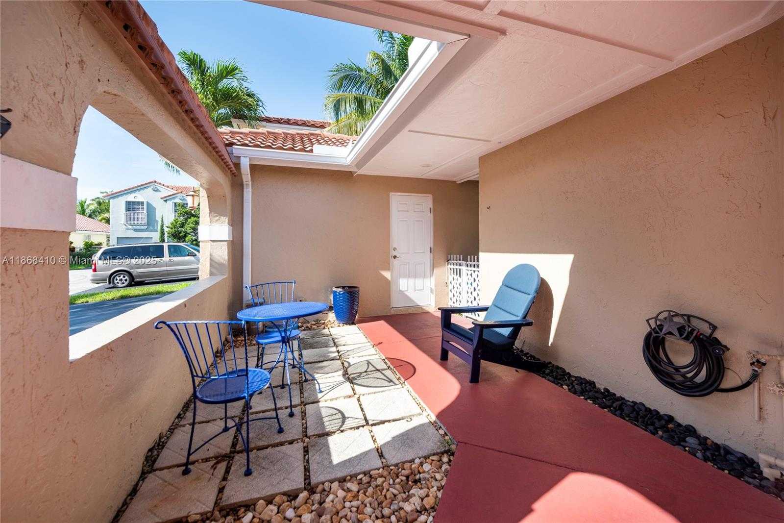 Small Image of 1426 SEAGRAPE CIR, Weston Number 5