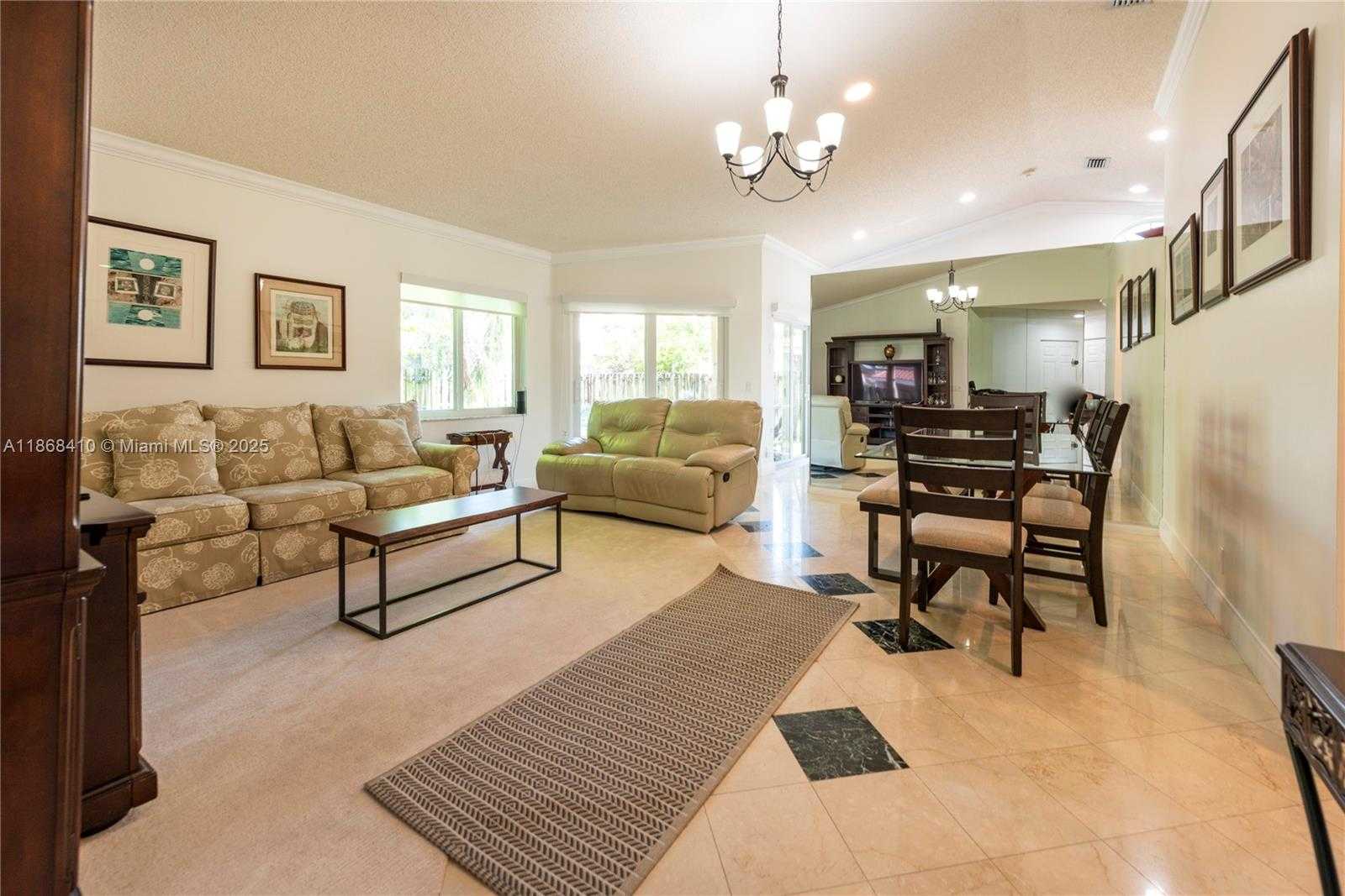Small Image of 1426 SEAGRAPE CIR, Weston Number 7