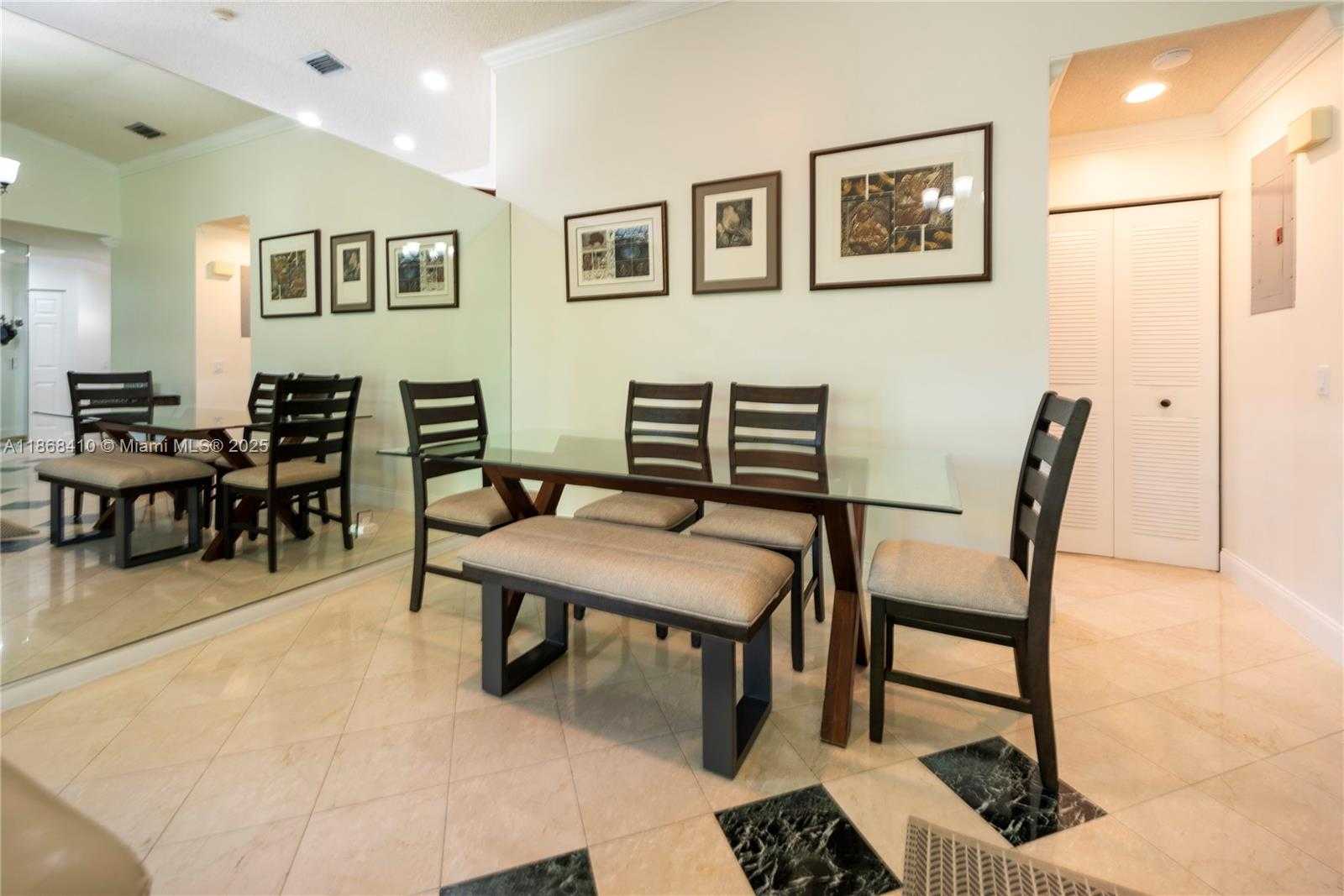 Small Image of 1426 SEAGRAPE CIR, Weston Number 9