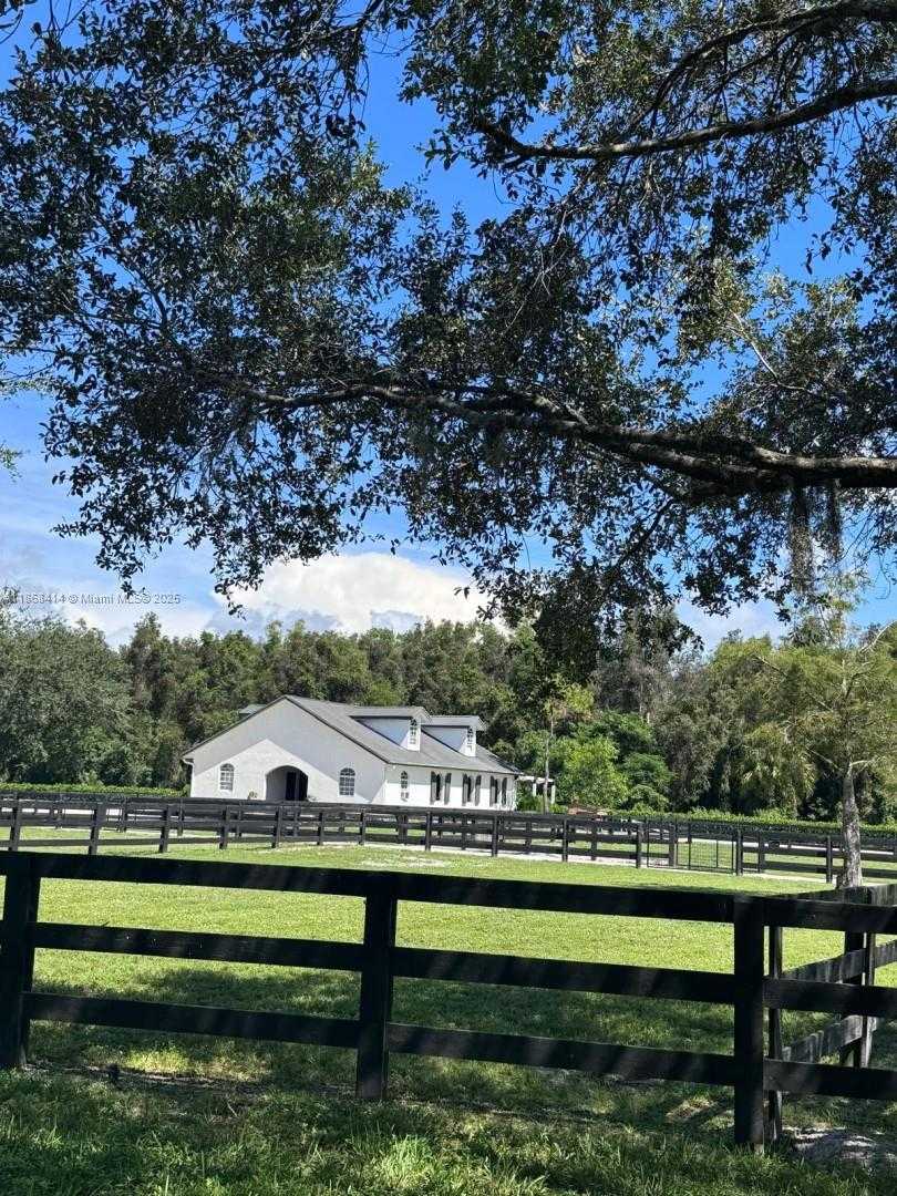 Small Image of 2203 PRARIEVIEW DR, Loxahatchee Number 6