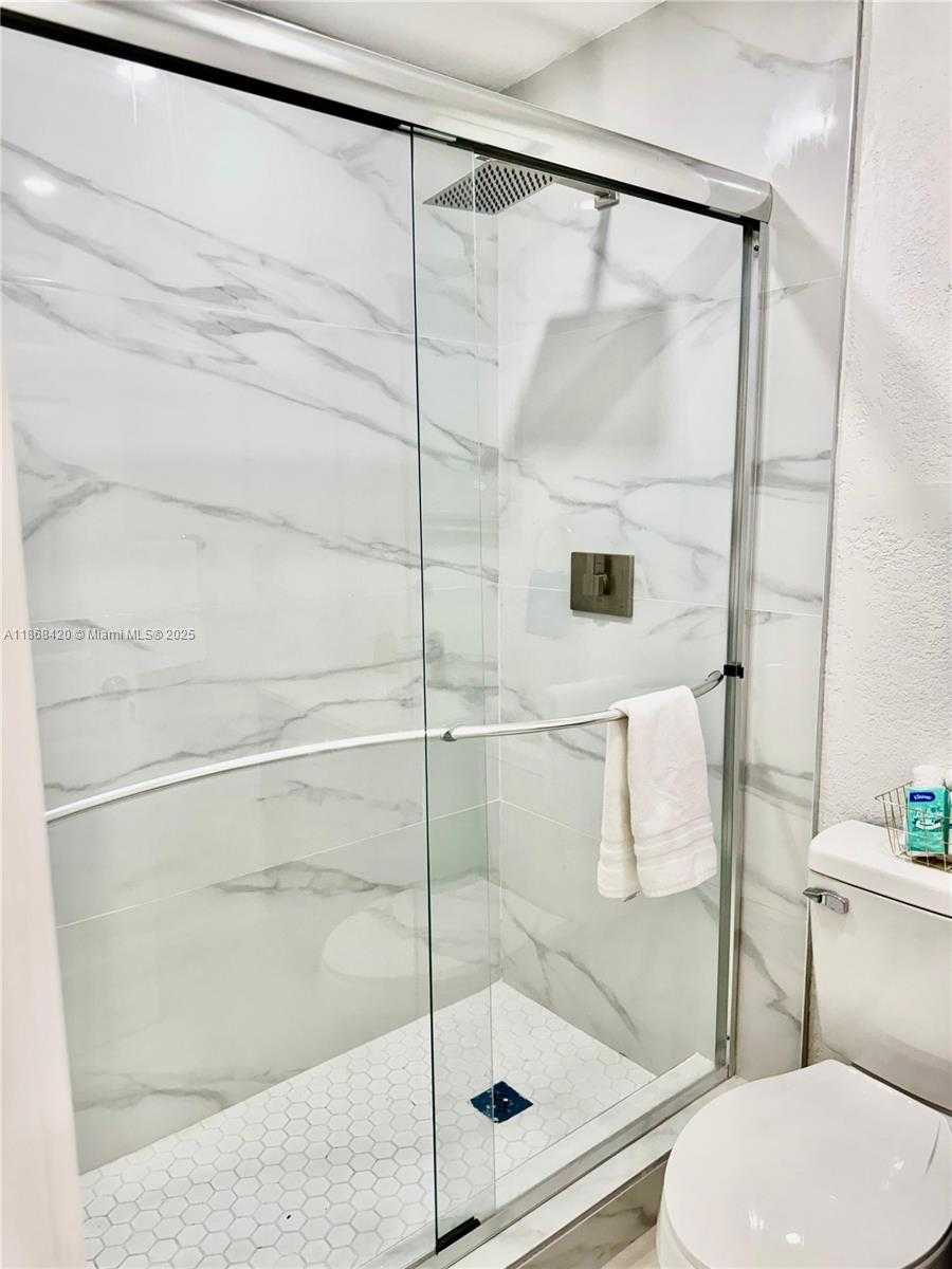 Small Image of 1508 NORTH WEST 32ND AVE, Lauderhill Number 6