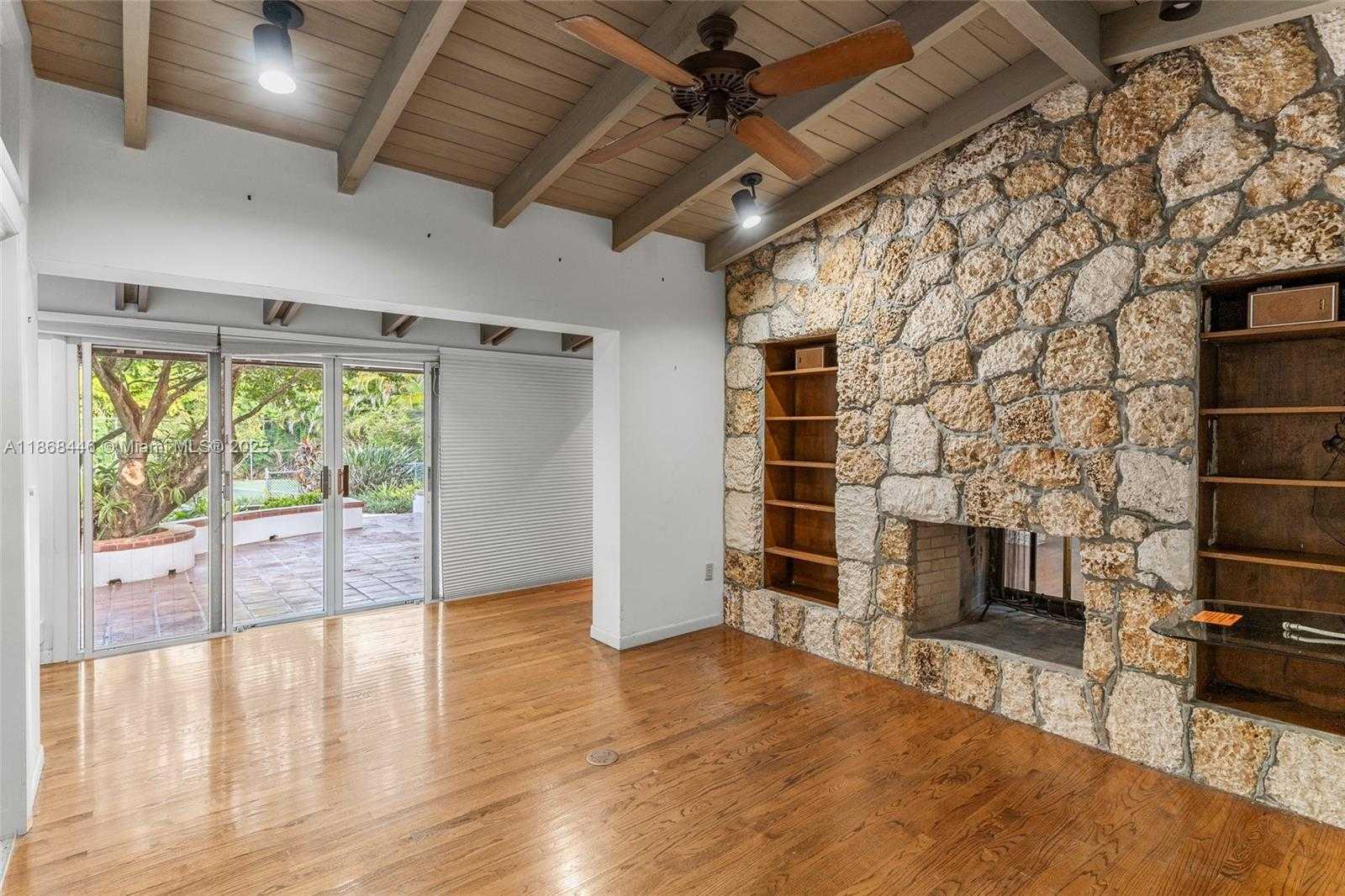 Small Image of 12535 SOUTH WEST 60TH CT, Pinecrest Number 13