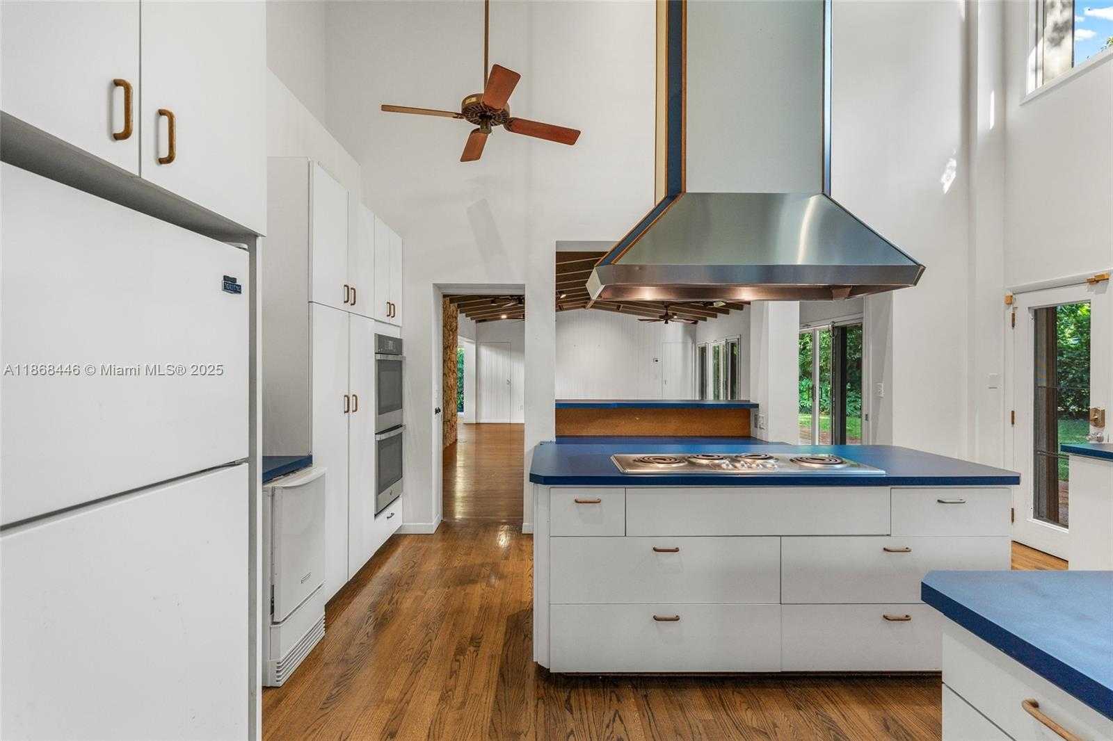 Small Image of 12535 SOUTH WEST 60TH CT, Pinecrest Number 15