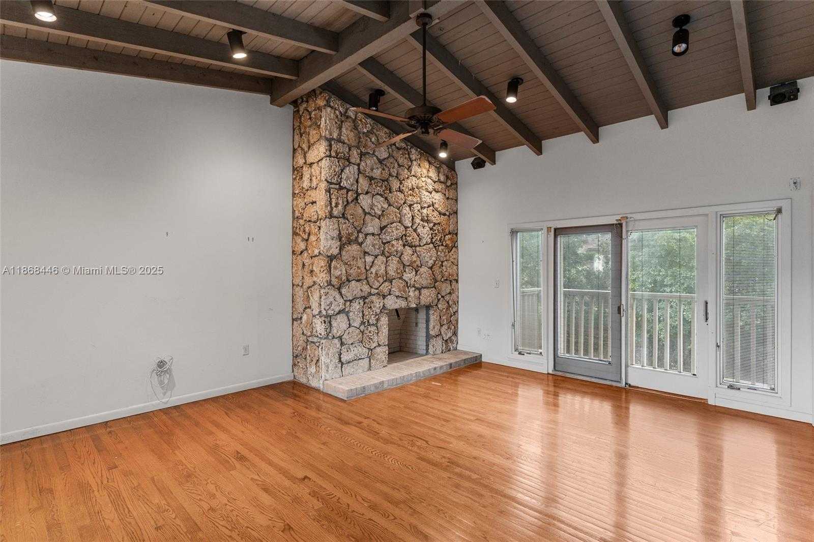 Small Image of 12535 SOUTH WEST 60TH CT, Pinecrest Number 17