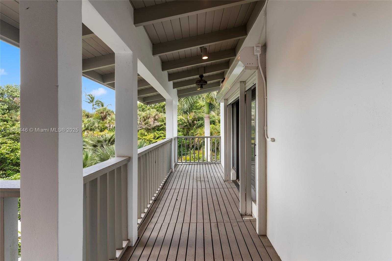 Small Image of 12535 SOUTH WEST 60TH CT, Pinecrest Number 22