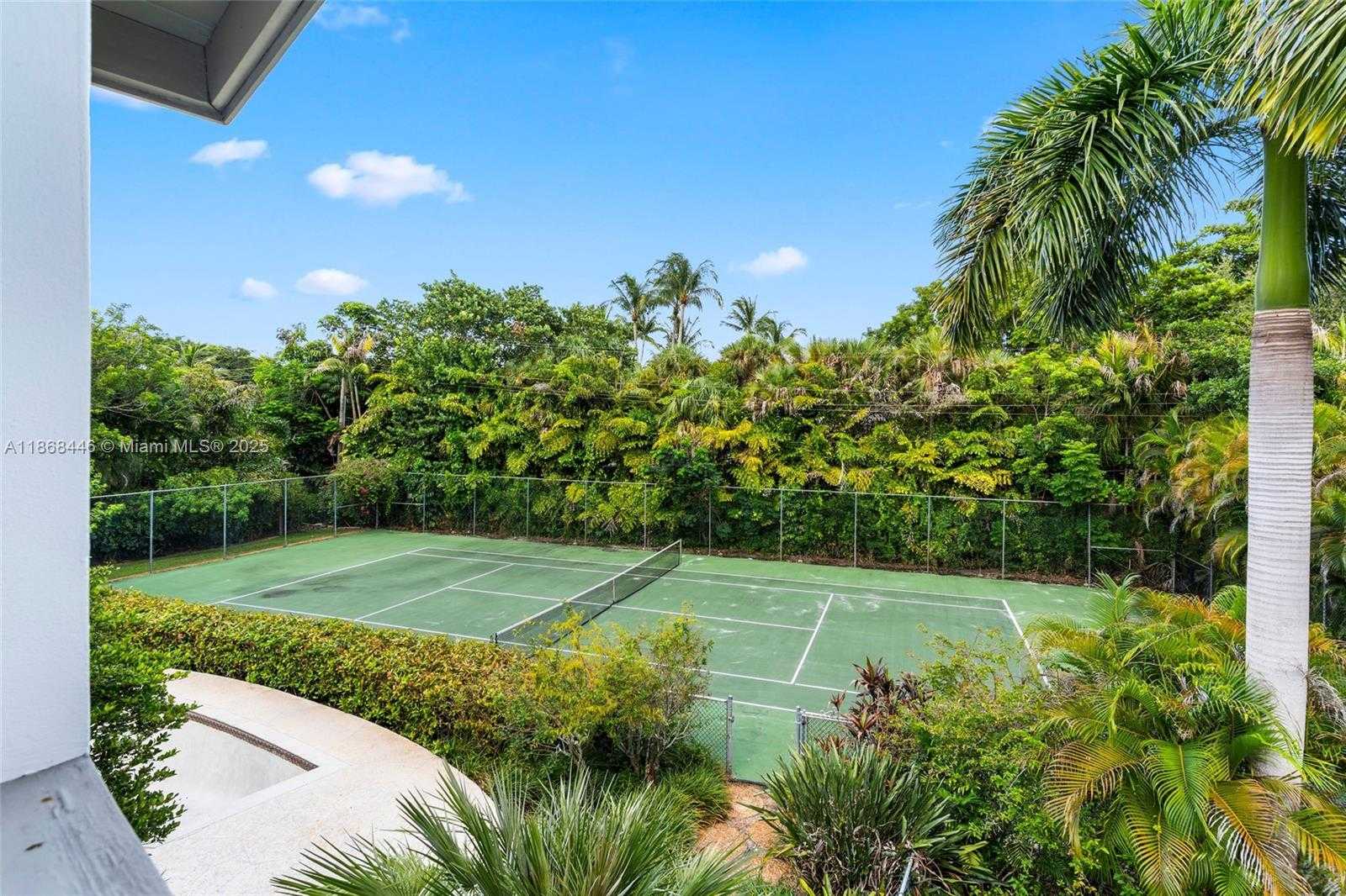 Small Image of 12535 SOUTH WEST 60TH CT, Pinecrest Number 23