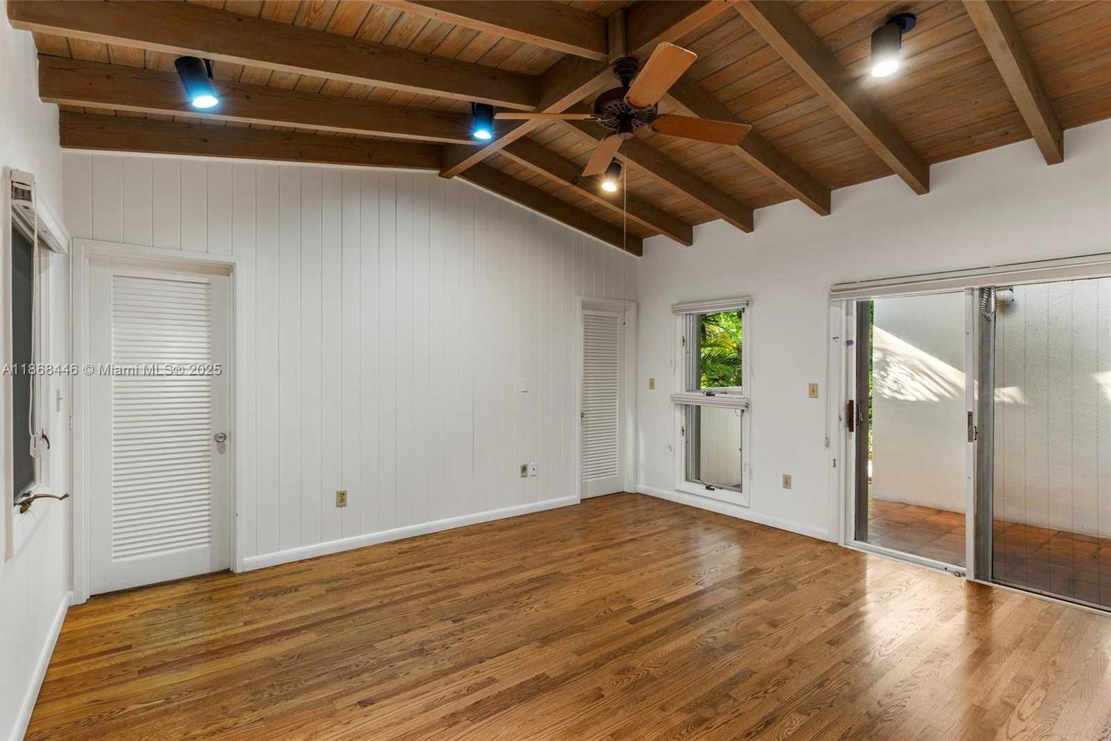 Small Image of 12535 SOUTH WEST 60TH CT, Pinecrest Number 24