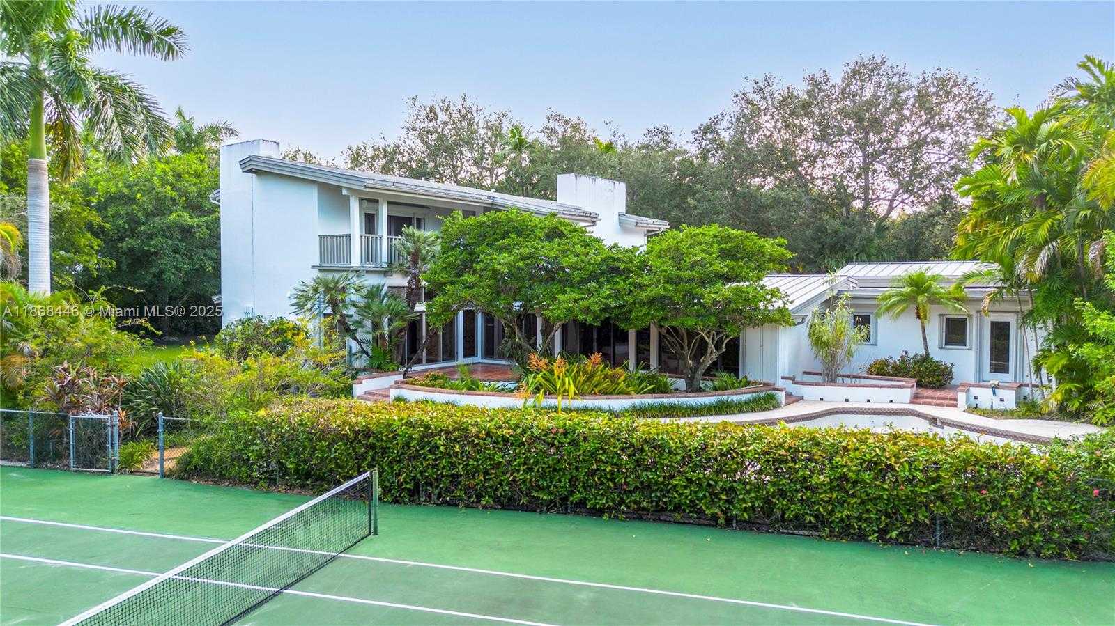 Small Image of 12535 SOUTH WEST 60TH CT, Pinecrest Number 5