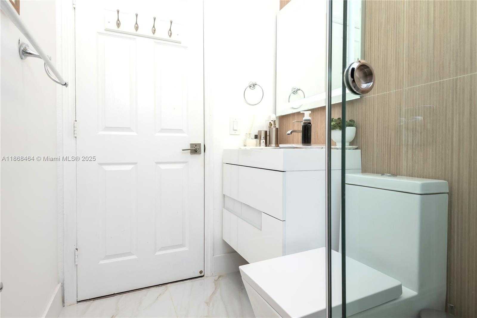 Small Image of 13348 SOUTH WEST 52ND ST, Miramar Number 23