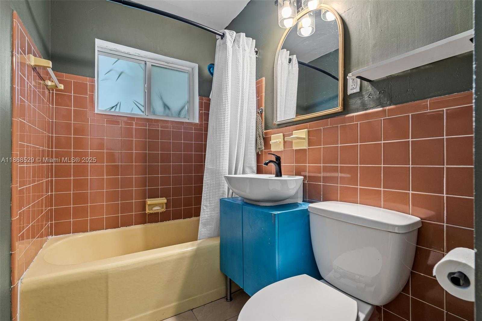 Small Image of 20540 LEEWARD LANE, Cutler Bay Number 23