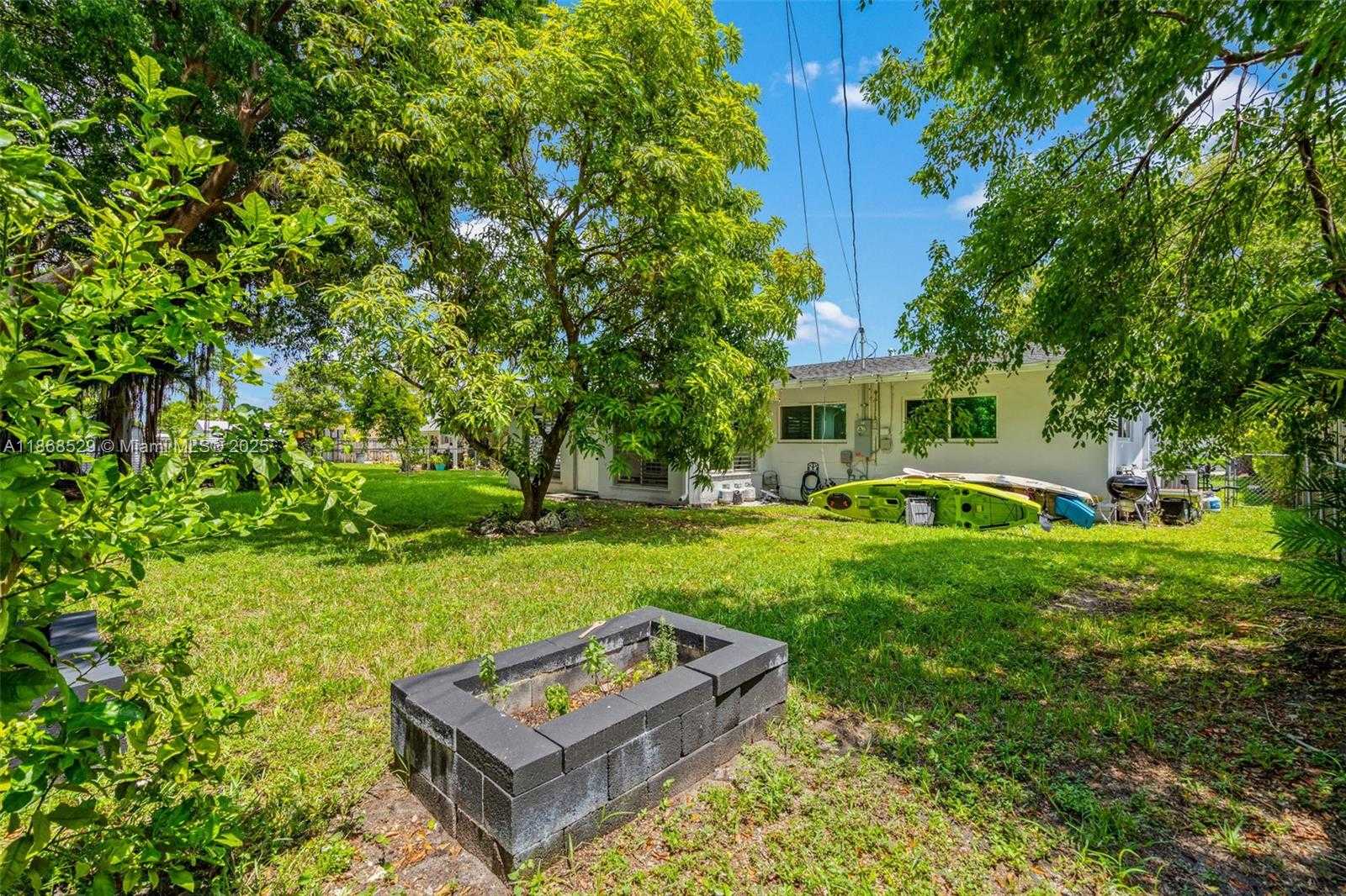 Small Image of 20540 LEEWARD LANE, Cutler Bay Number 32