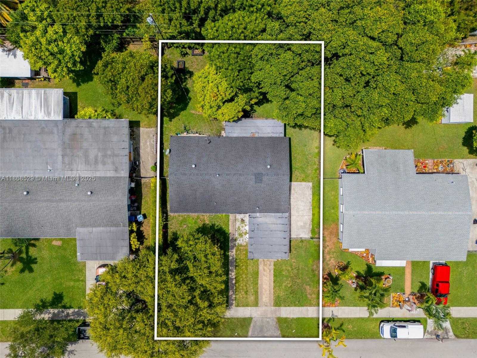 Small Image of 20540 LEEWARD LANE, Cutler Bay Number 37