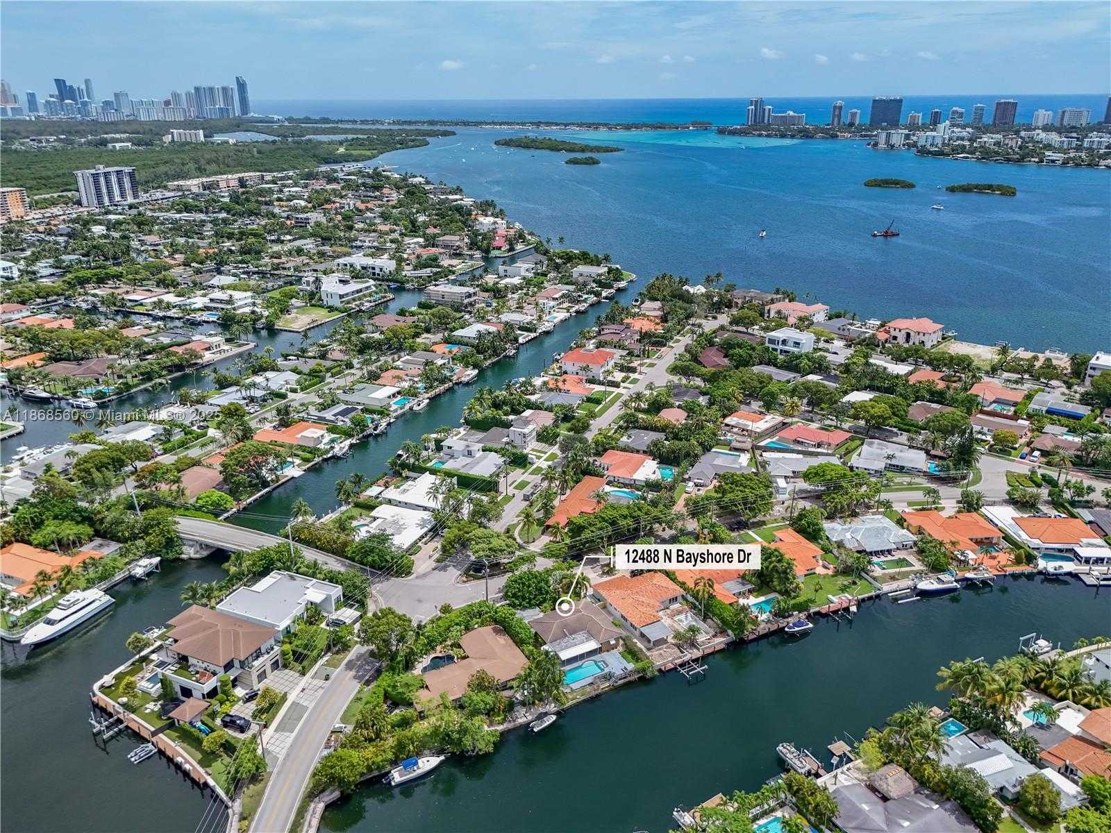 Small Image of 12488 NORTH BAYSHORE DR, North Miami Number 21