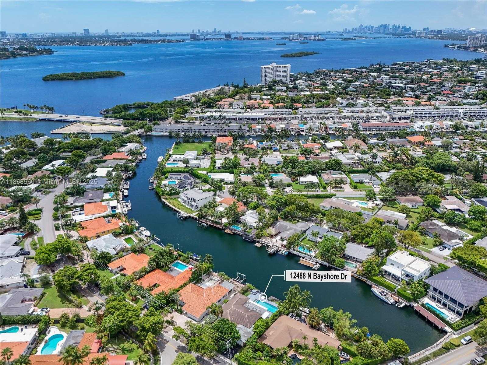 Small Image of 12488 NORTH BAYSHORE DR, North Miami Number 23