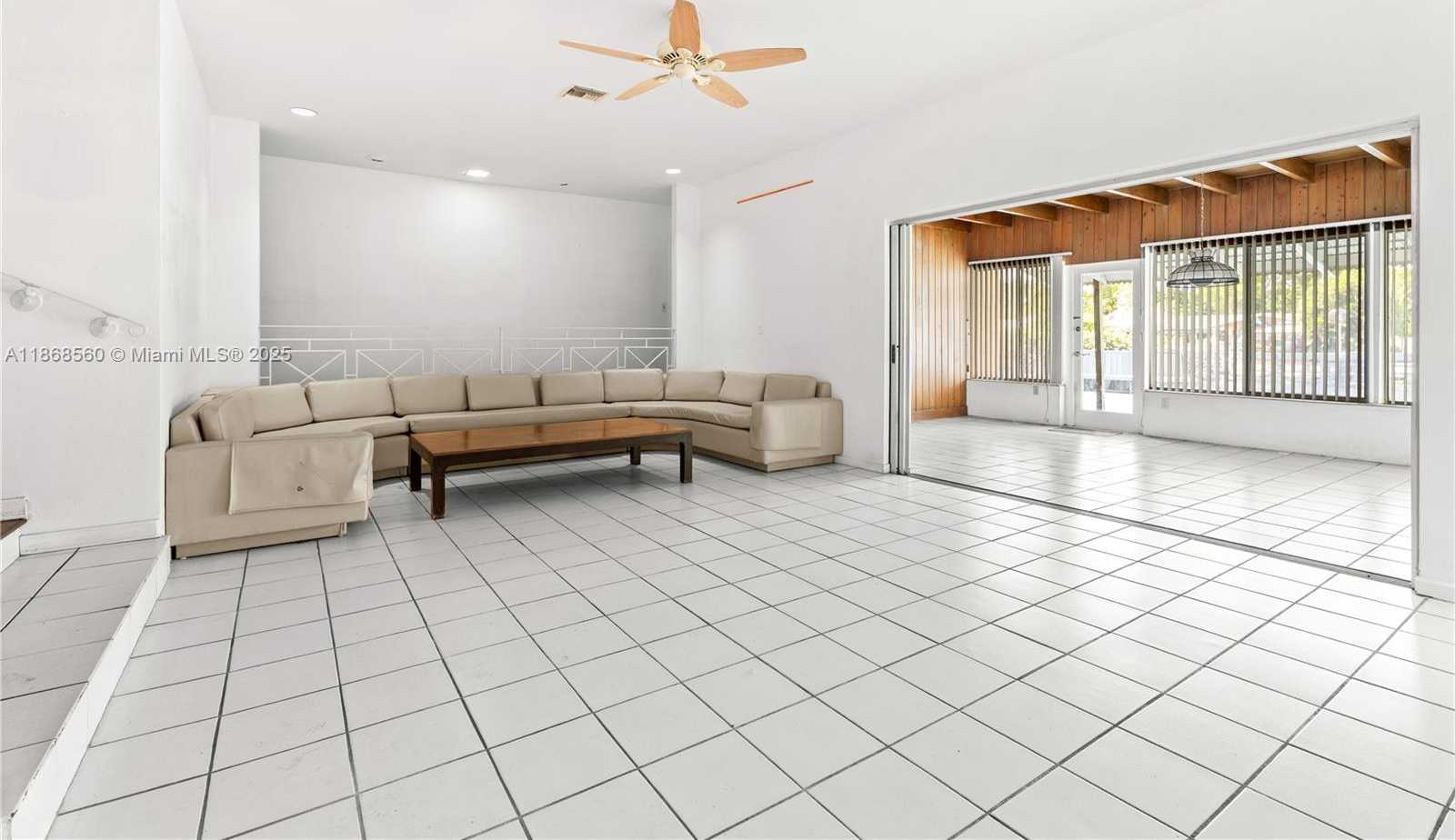 Small Image of 12488 NORTH BAYSHORE DR, North Miami Number 8