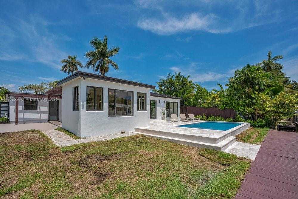Small Image of 1004 GUAVA ISLE, Fort Lauderdale Number 33