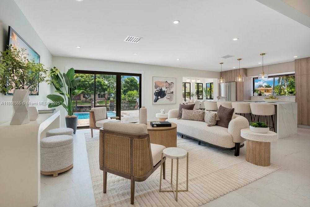 Small Image of 1004 GUAVA ISLE, Fort Lauderdale Number 7