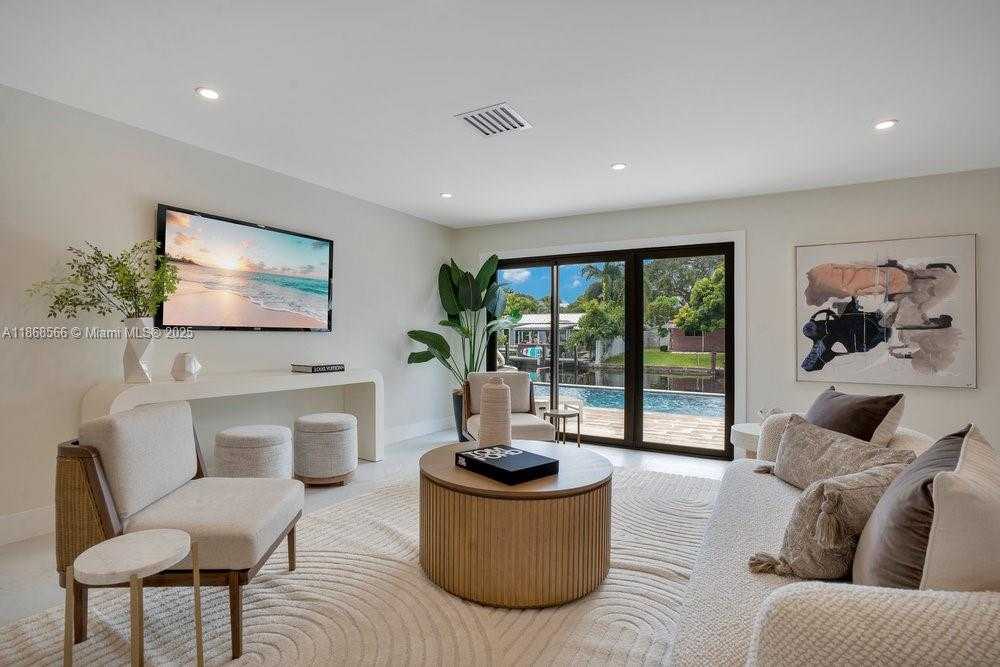 Small Image of 1004 GUAVA ISLE, Fort Lauderdale Number 9