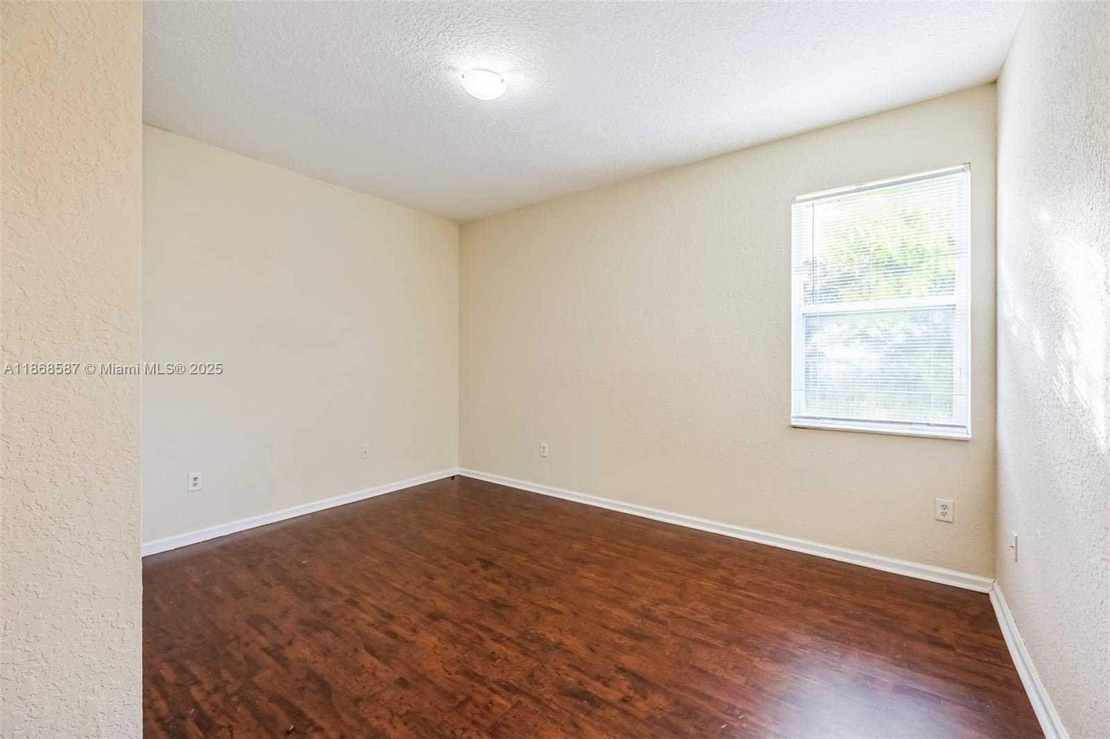 Small Image of 17098 SOUTH WEST 16TH ST, Pembroke Pines Number 14