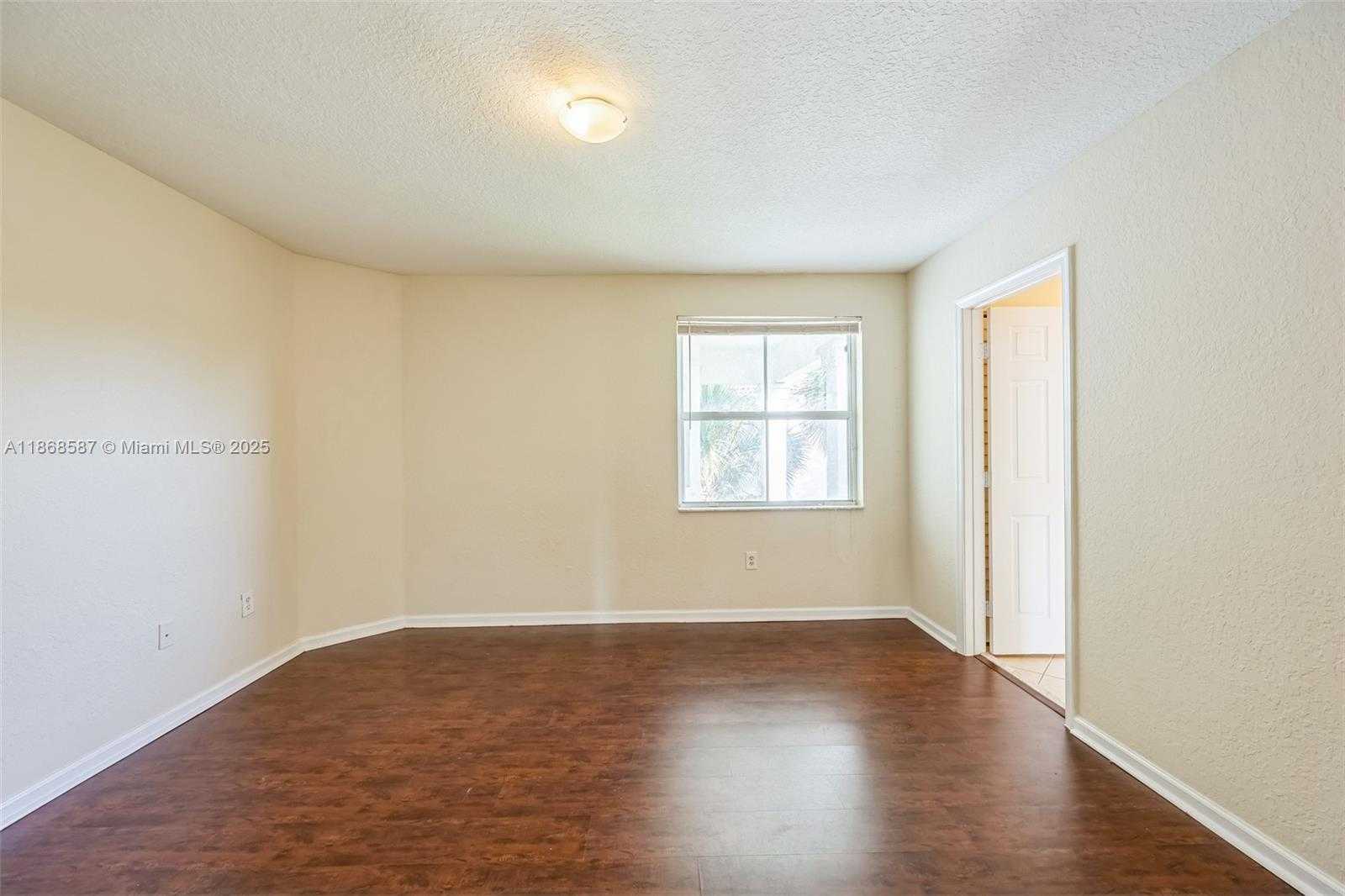 Small Image of 17098 SOUTH WEST 16TH ST, Pembroke Pines Number 19