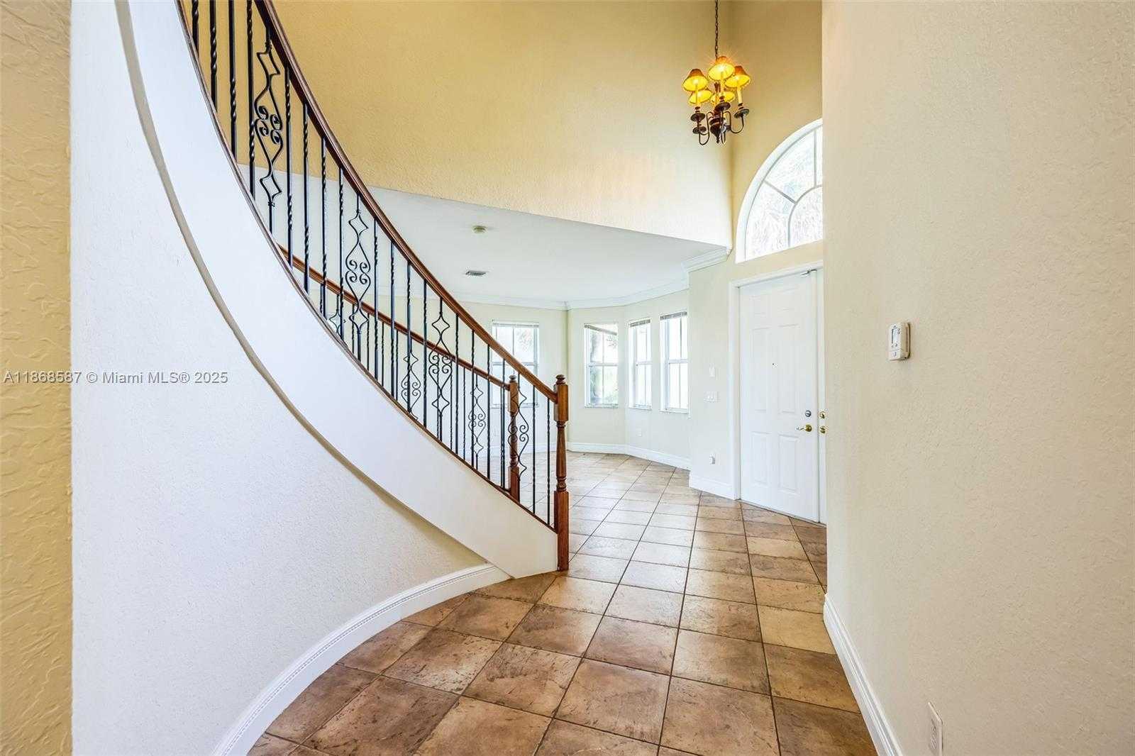 Small Image of 17098 SOUTH WEST 16TH ST, Pembroke Pines Number 4