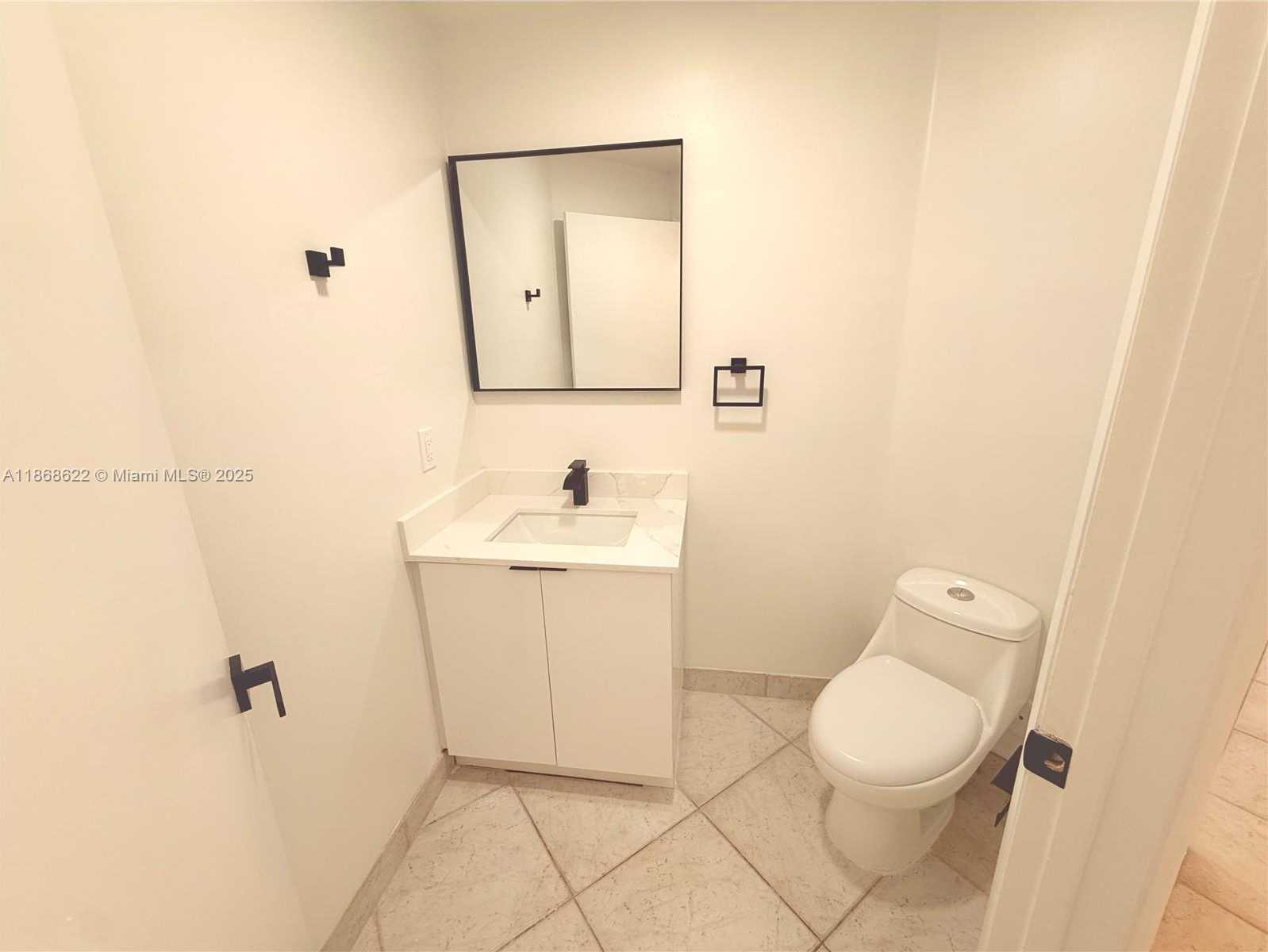 Small Image of 6955 SOUTH WEST 148TH LN, Davie Number 10