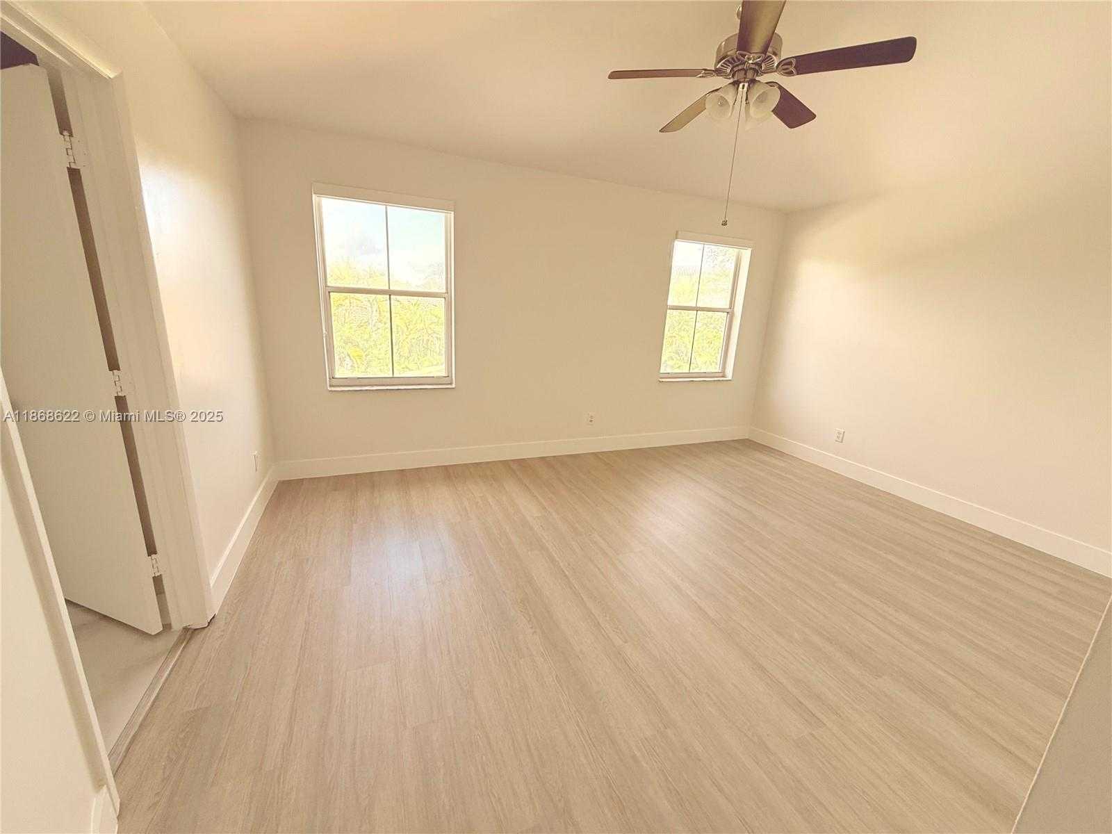 Small Image of 6955 SOUTH WEST 148TH LN, Davie Number 12
