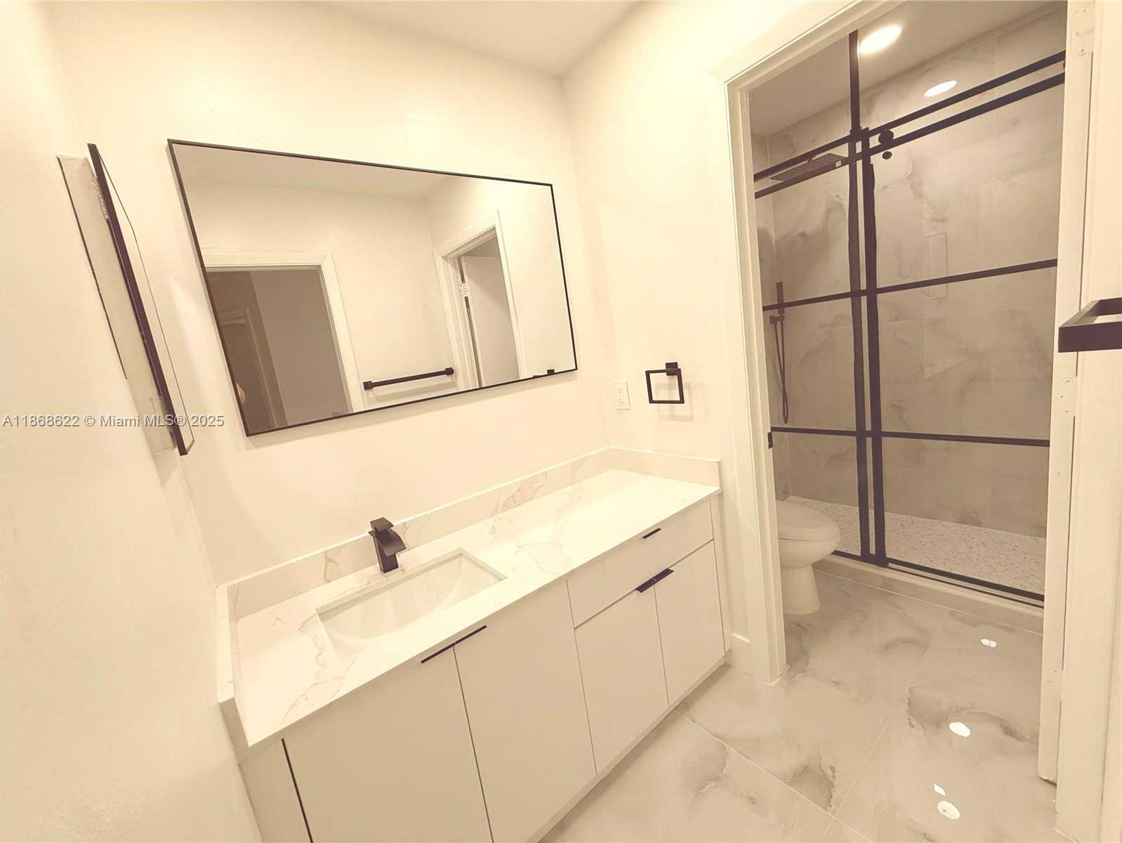 Small Image of 6955 SOUTH WEST 148TH LN, Davie Number 13