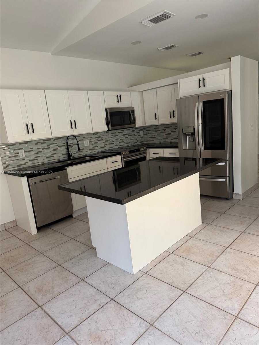 Small Image of 6955 SOUTH WEST 148TH LN, Davie Number 20