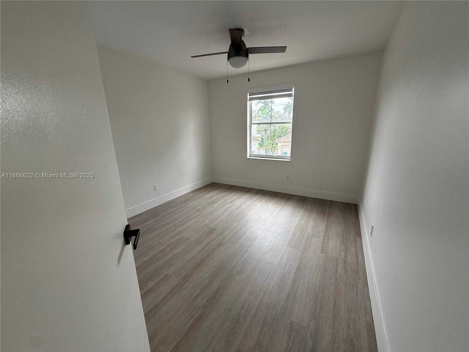 Small Image of 6955 SOUTH WEST 148TH LN, Davie Number 30